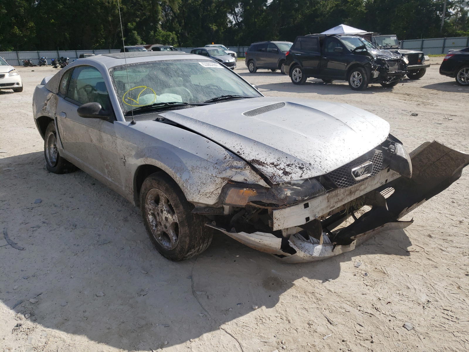 FORD MUSTANG 2000 with VIN 1FAFP4041YF263967 - Photo from auction