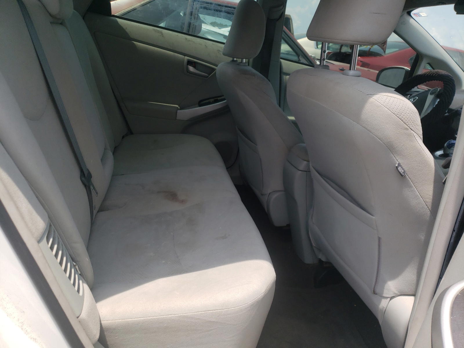 Photo 6 from auction – 2013 TOYOTA PRIUS with VIN JTDKN3DU8D0350071