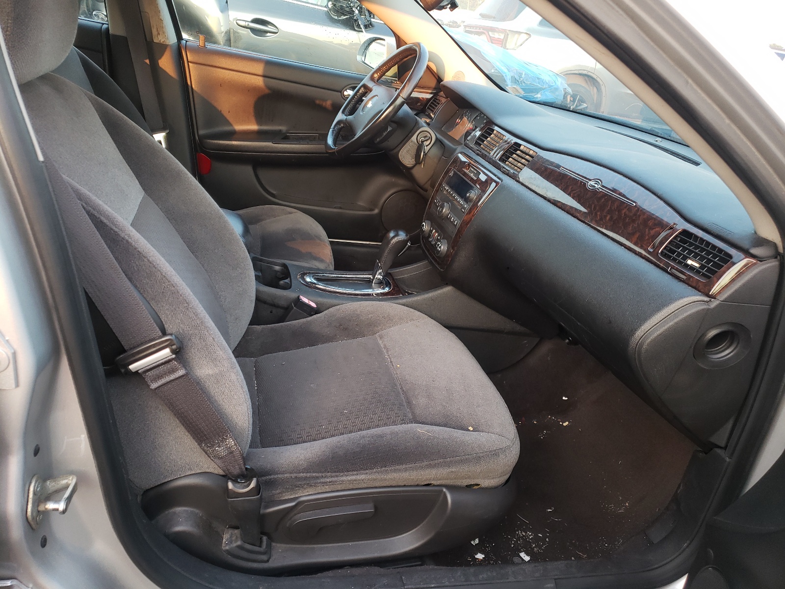 Photo 5 from auction – 2014 CHEVROLET IMPALA LIM with VIN 2G1WB5E33E1167414