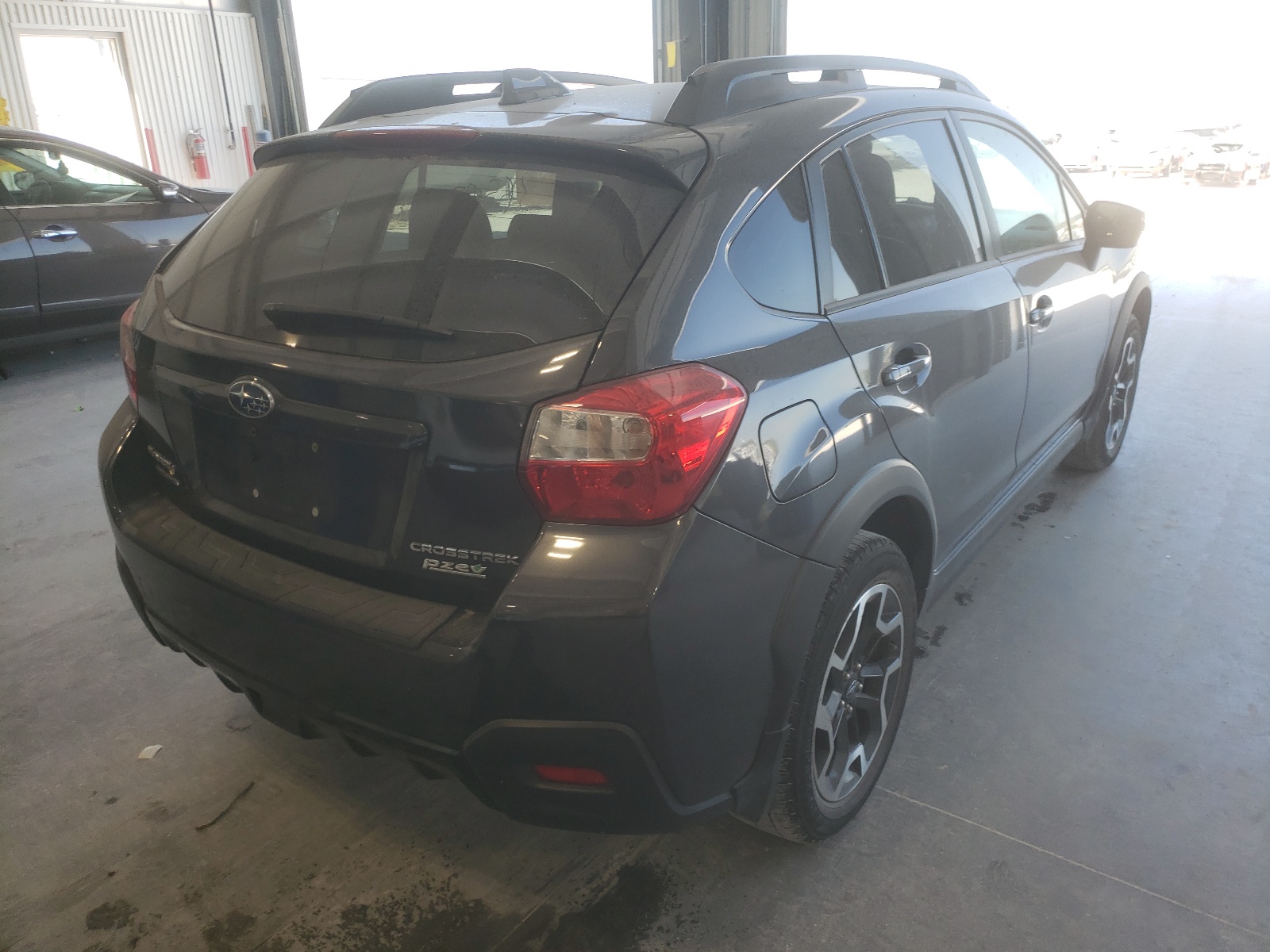 Photo 4 from auction – 2017 SUBARU CROSSTREK with VIN JF2GPALCXH8255940