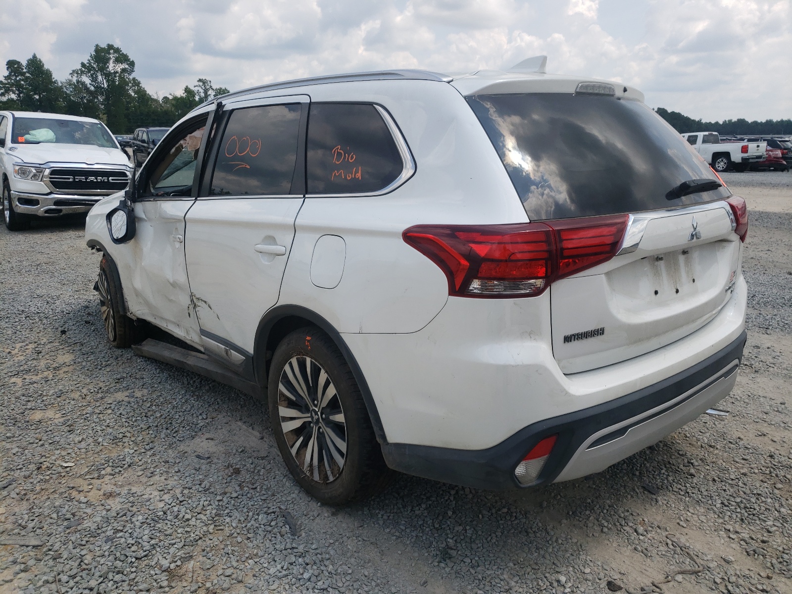 Photo 3 from auction – 2019 MITSUBISHI OUTLANDER with VIN JA4AD3A36KZ014965