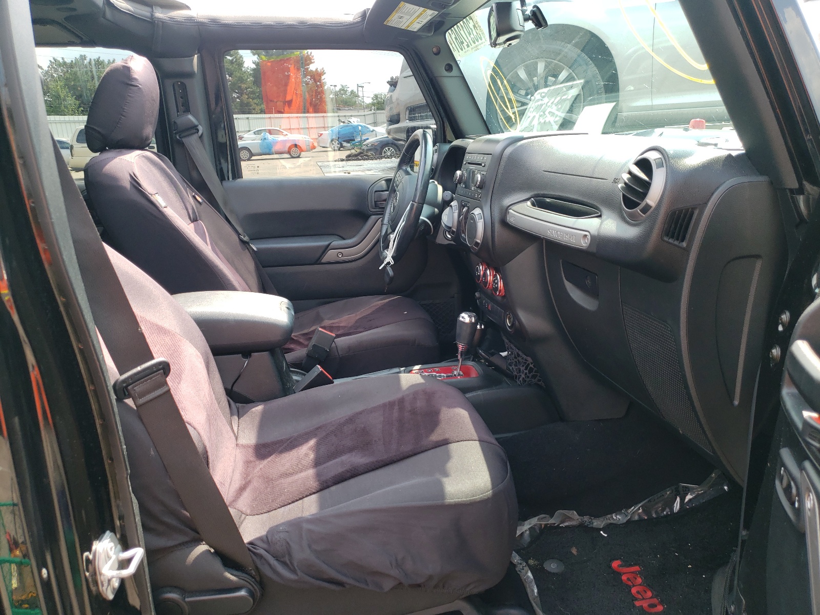 Photo 5 from auction – 2017 JEEP WRANGLER with VIN 1C4BJWDG0HL632359