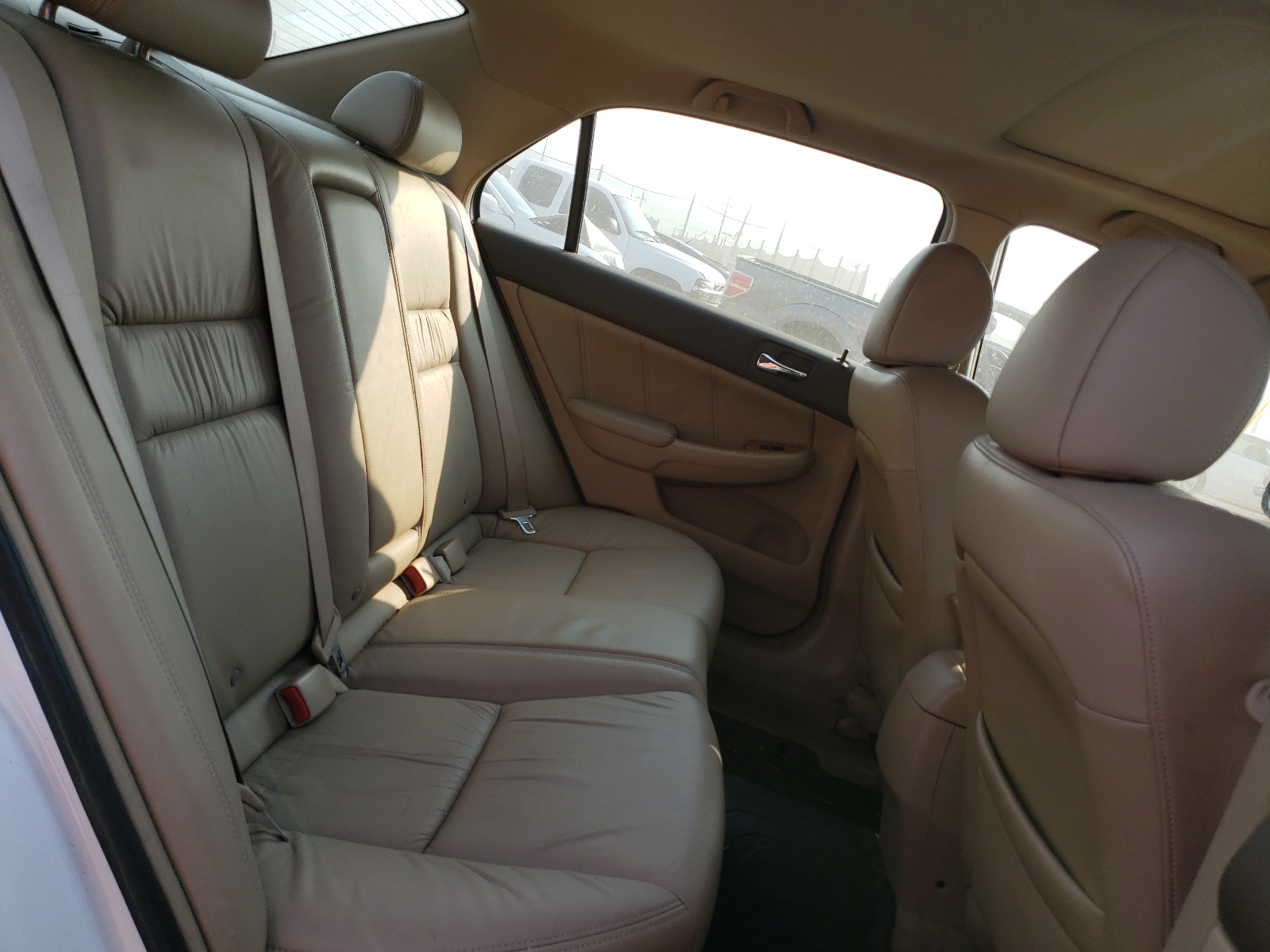 Photo 6 from auction – 2003 HONDA ACCORD EX with VIN JHMCM56663C049070