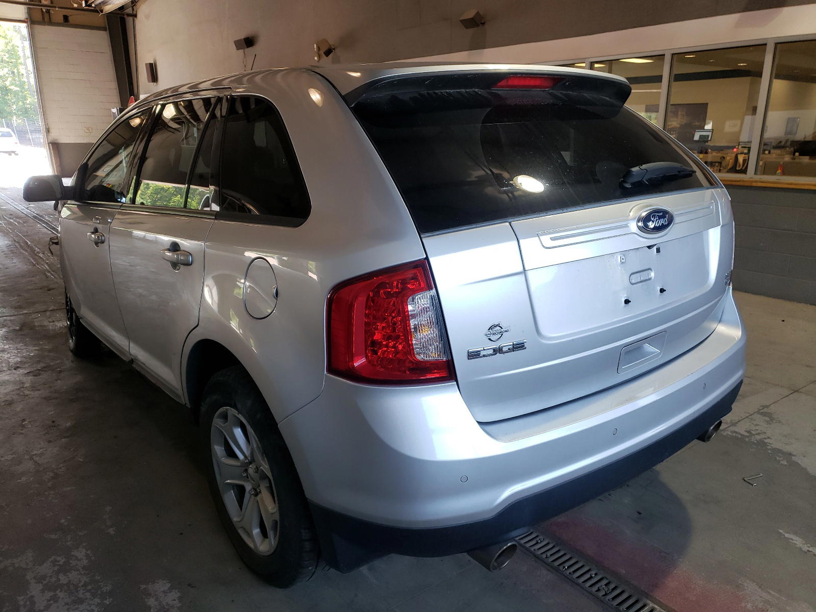 Photo 3 from auction – 2013 FORD EDGE SEL with VIN 2FMDK4JC1DBE05733