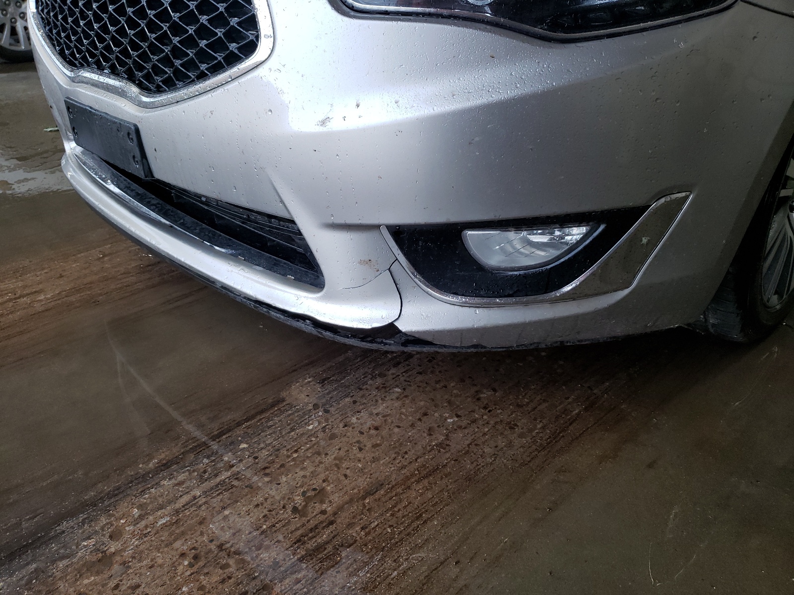 Photo 9 from auction – 2015 KIA CADENZA PR with VIN KNALN4D74F5177236