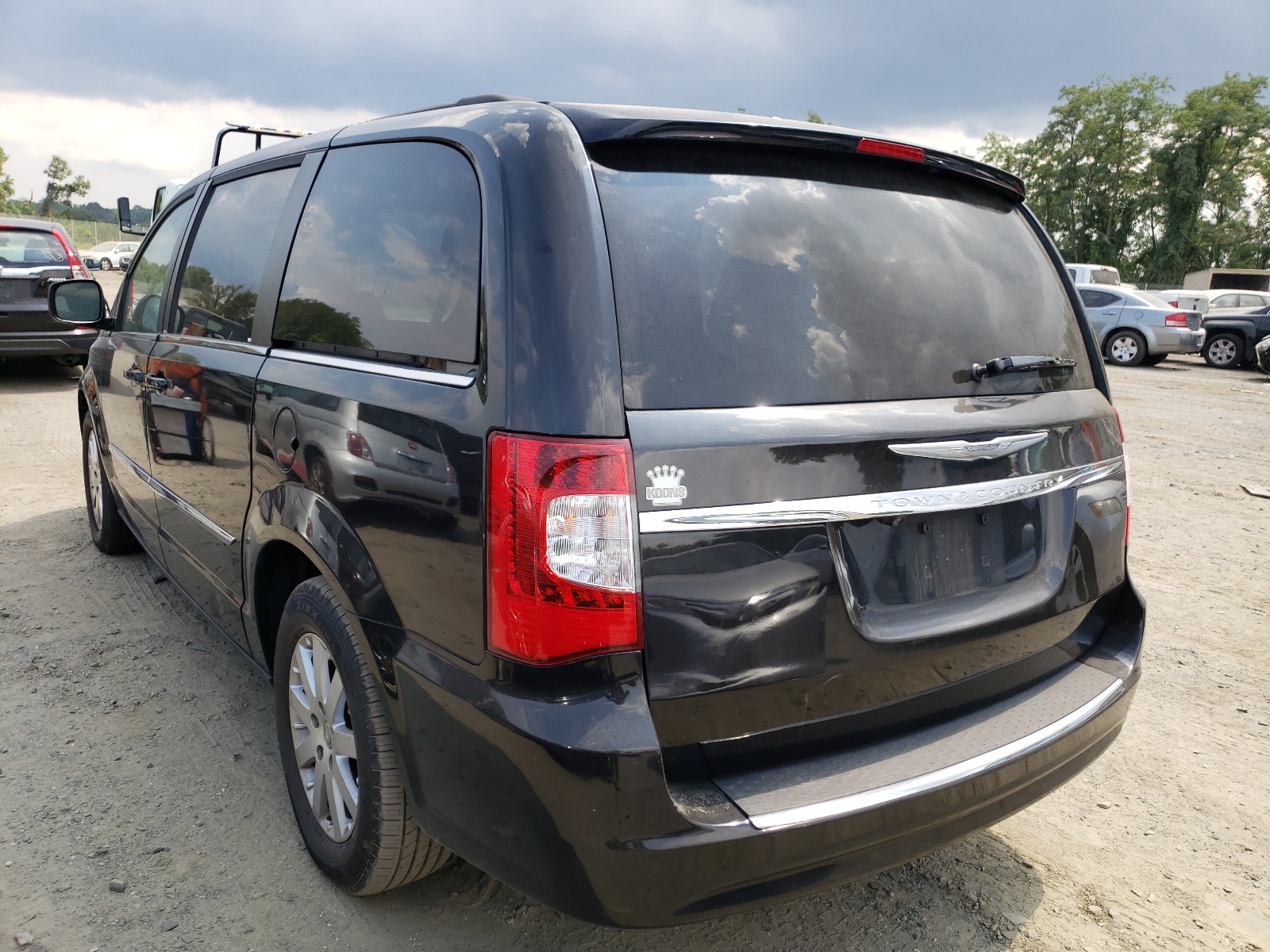 Photo 3 from auction – 2013 CHRYSLER TOWN & COU with VIN 2C4RC1BG0DR803269