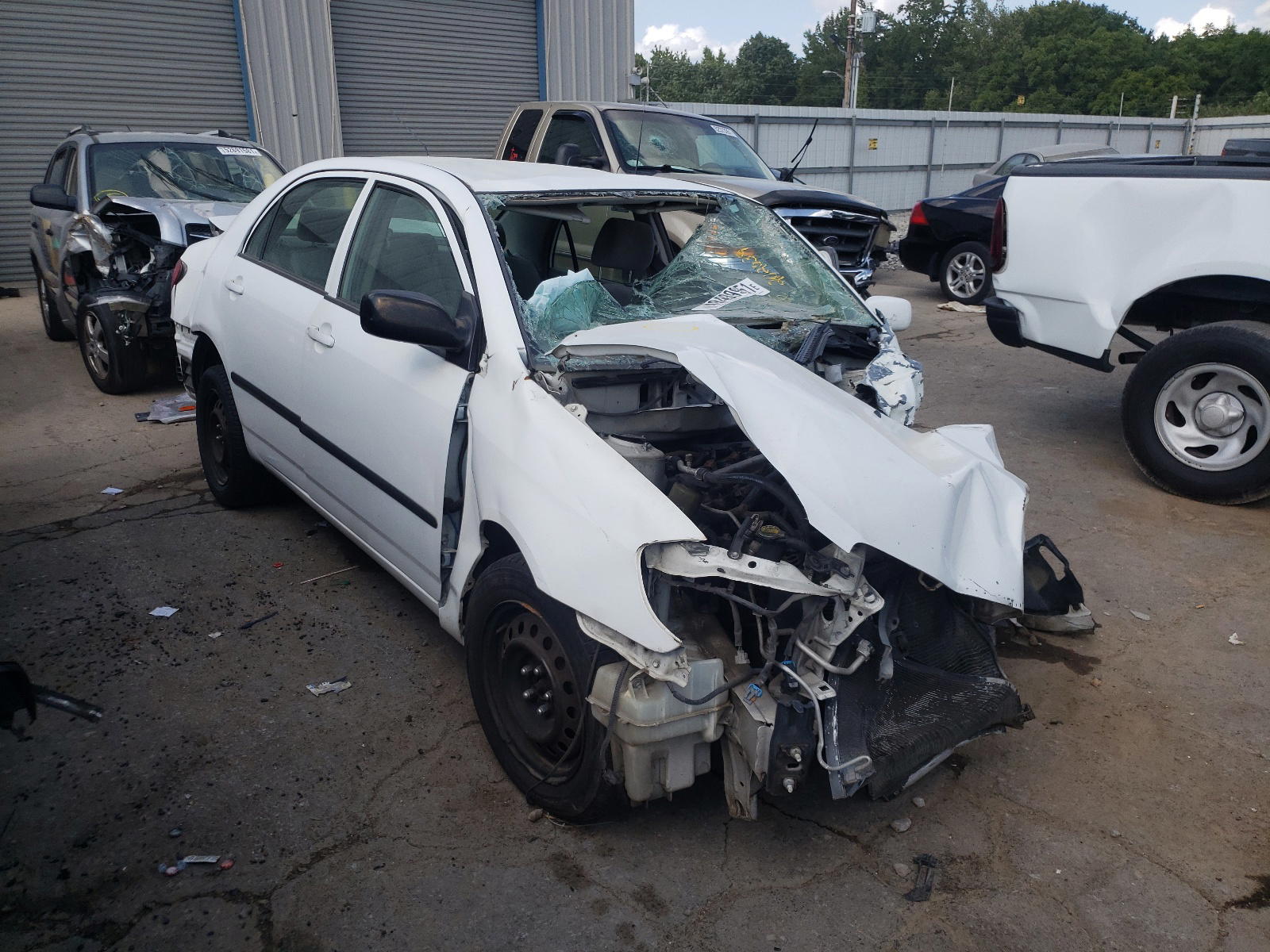 TOYOTA COROLLA CE 2005 with VIN JTDBR32EX52052739 - Photo from auction