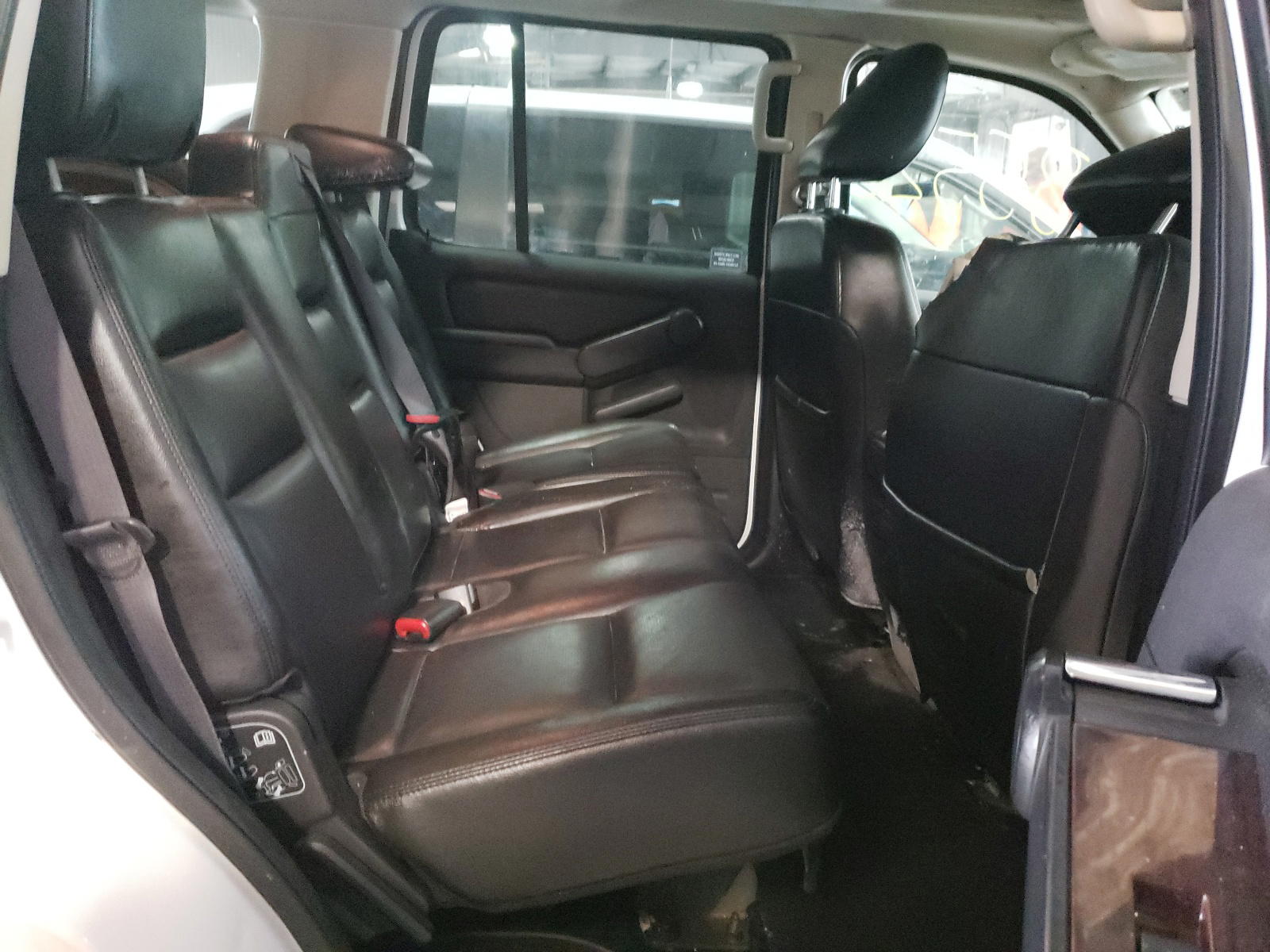 Photo 6 from auction – 2010 FORD EXPLORER L with VIN 1FMEU7FE8AUA01392