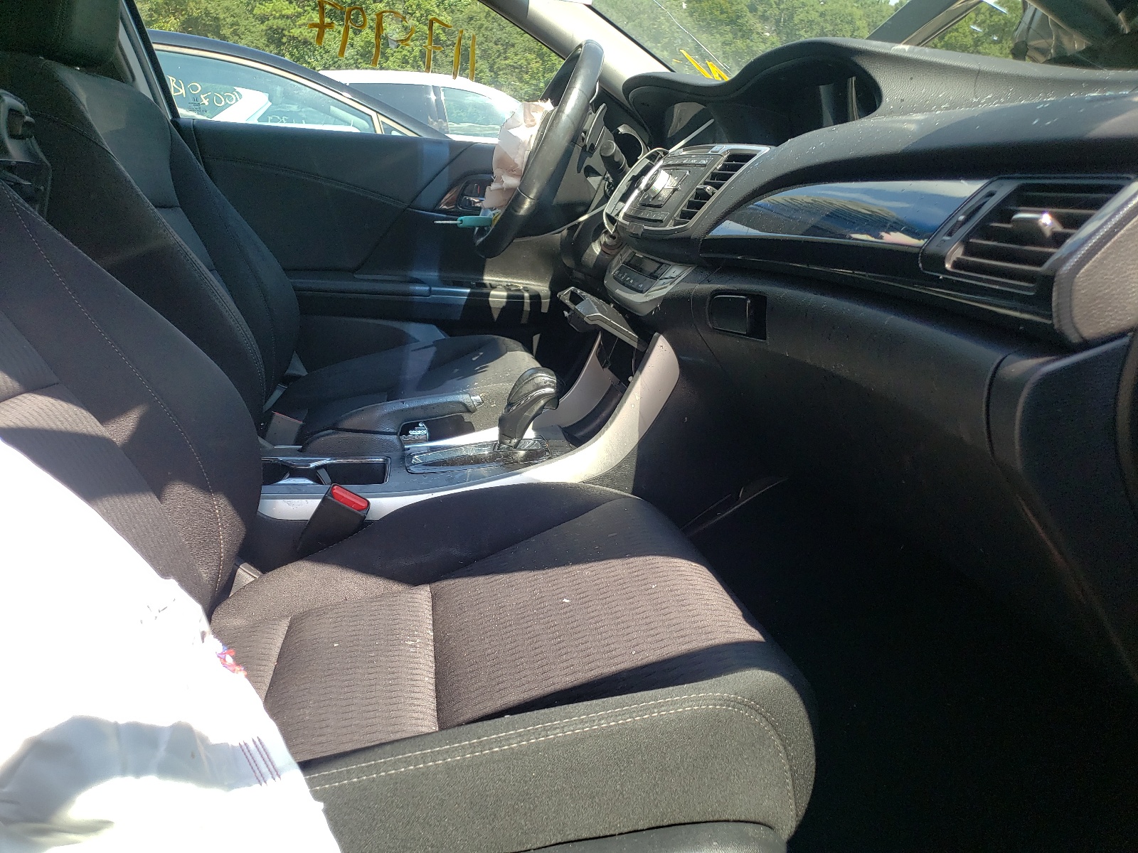 Photo 5 from auction – 2014 HONDA ACCORD with VIN 1HGCR2F52DA270205
