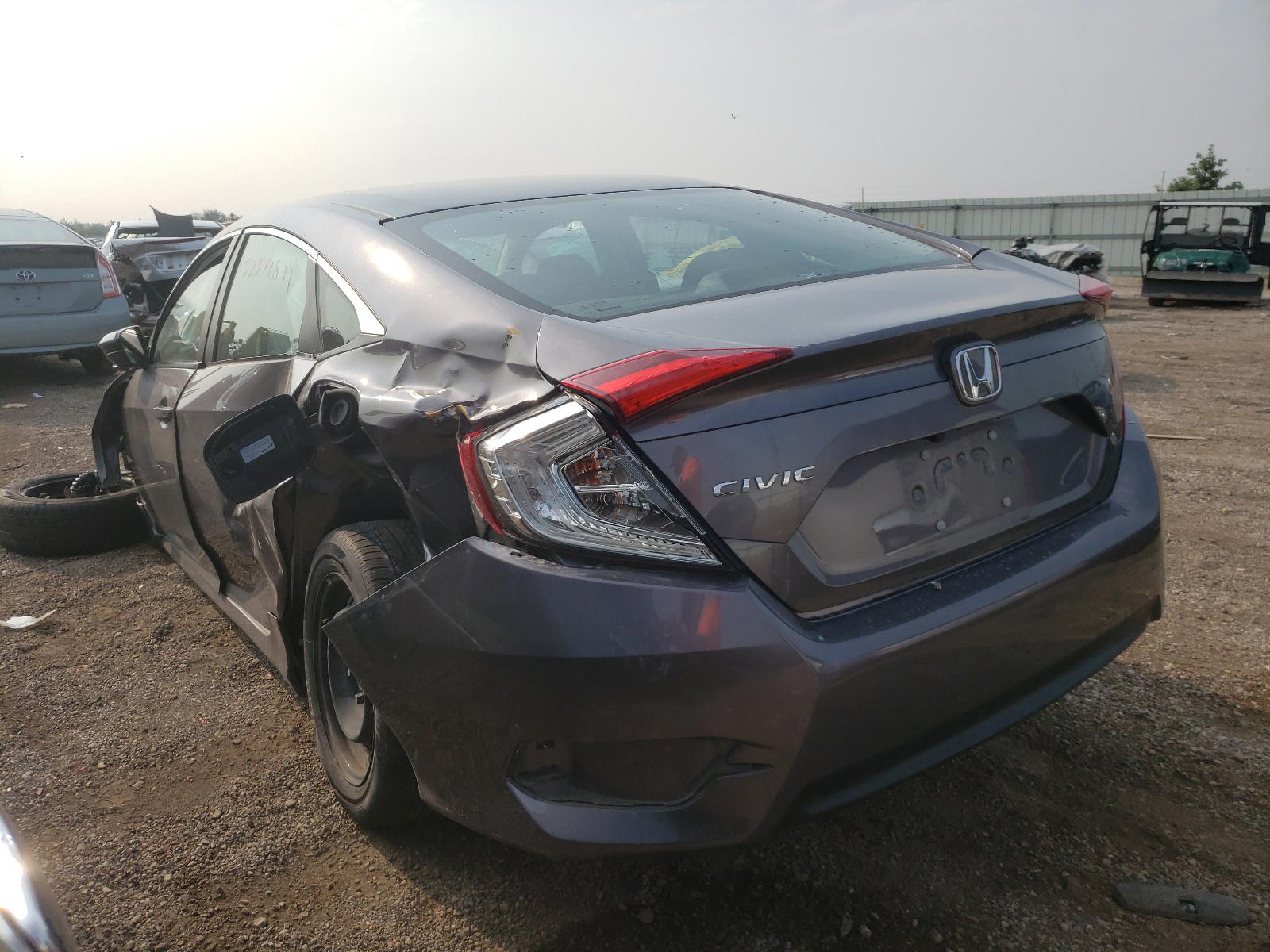 Photo 3 from auction – 2017 HONDA CIVIC LX with VIN 19XFC2F50HE014337