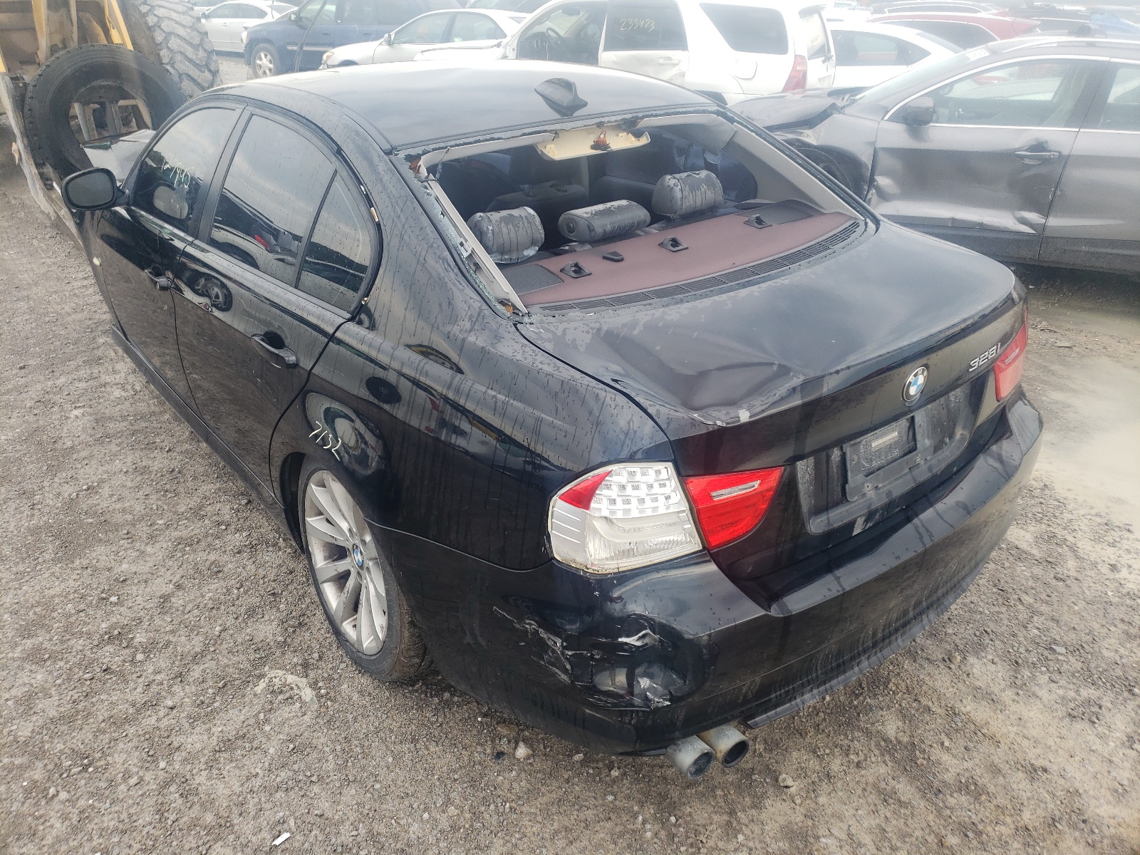 Photo 3 from auction – 2011 BMW 328 I with VIN WBAPH7G5XBNN06326
