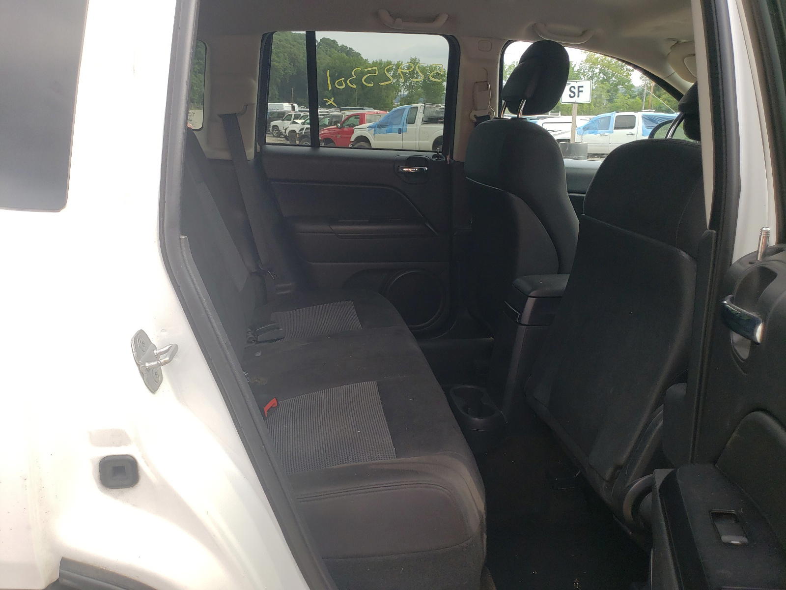 Photo 6 from auction – 2013 JEEP COMPASS LA with VIN 1C4NJDEB8DD253442