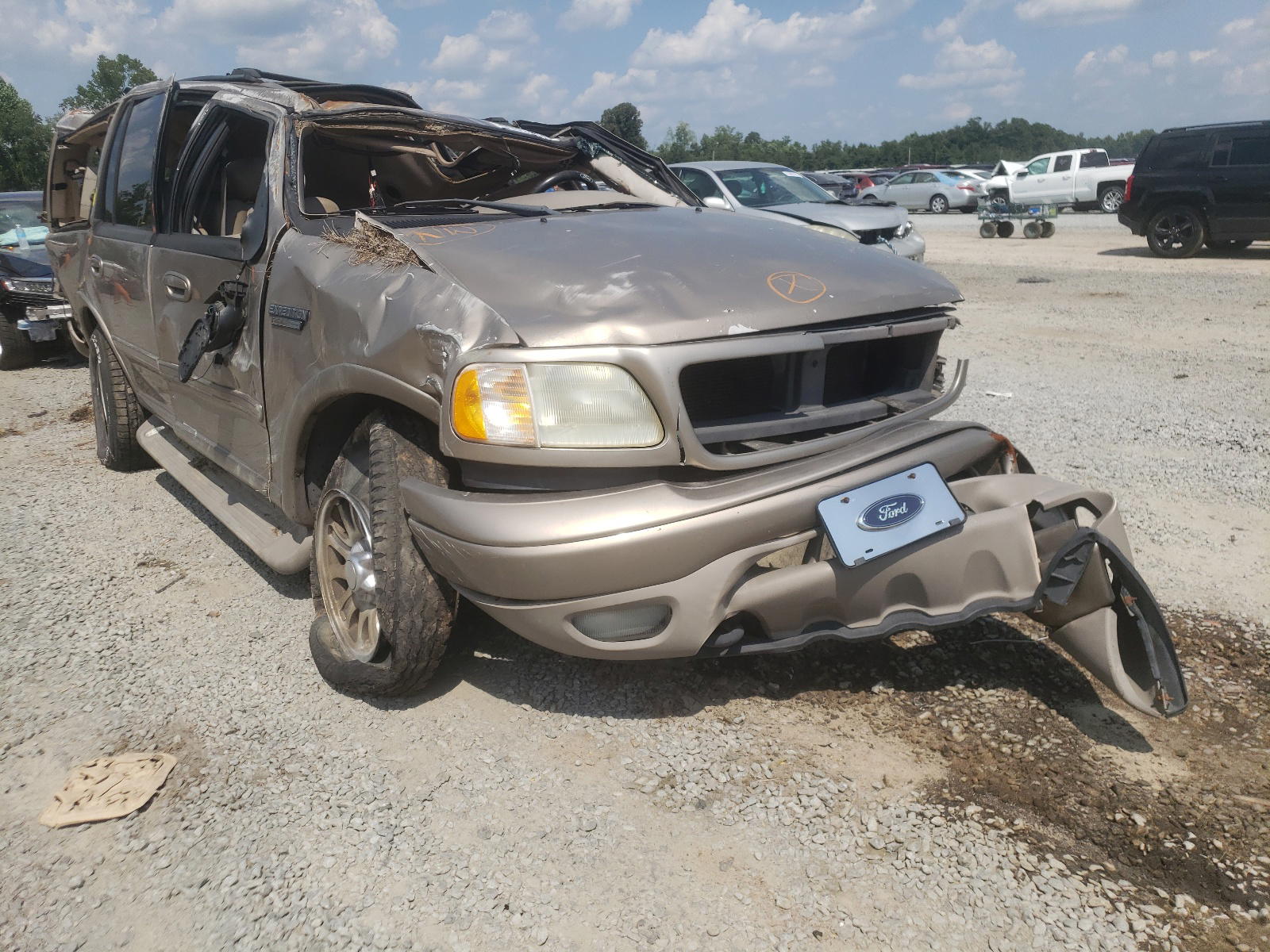 FORD EXPEDITION 2001 with VIN 1FMPU18L51LB77100 - Photo from auction