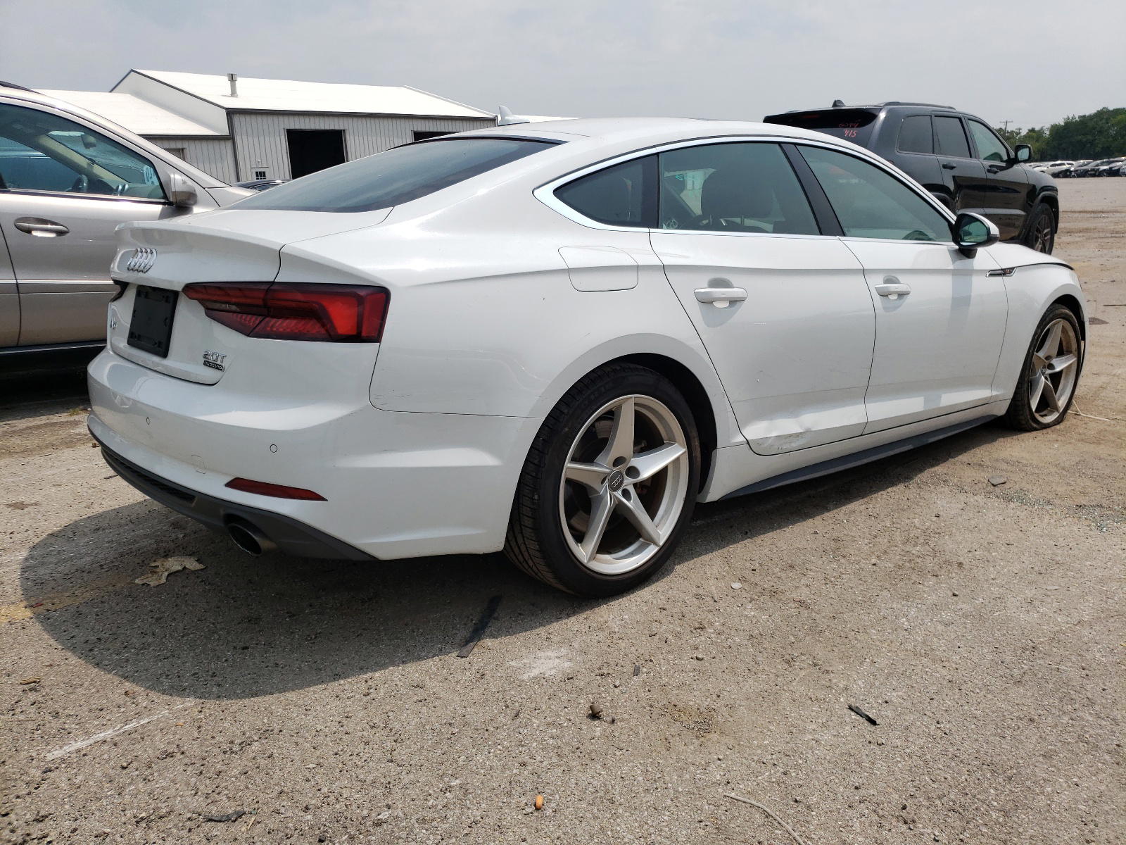 Photo 4 from auction – 2018 AUDI A5 PREMIUM with VIN WAUENCF50JA136858