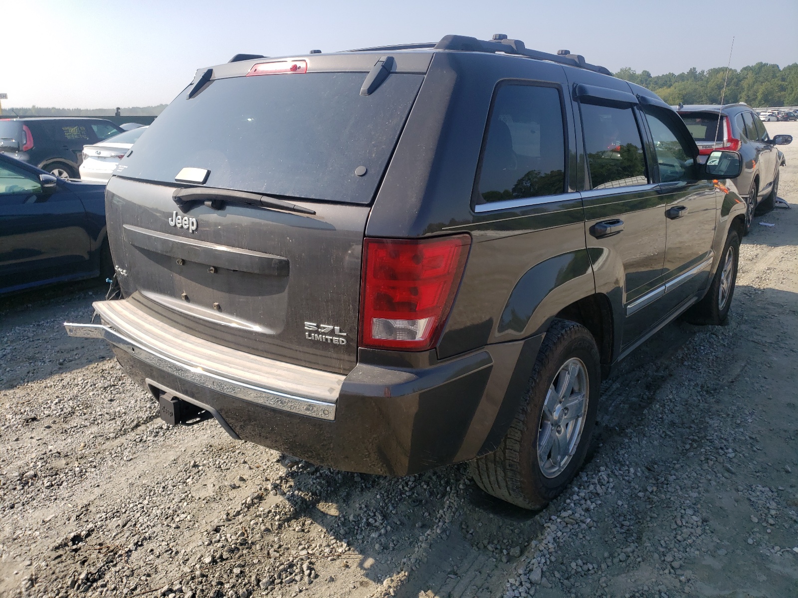 Photo 4 from auction – 2005 JEEP GRAND CHER with VIN 1J8HR58255C644765