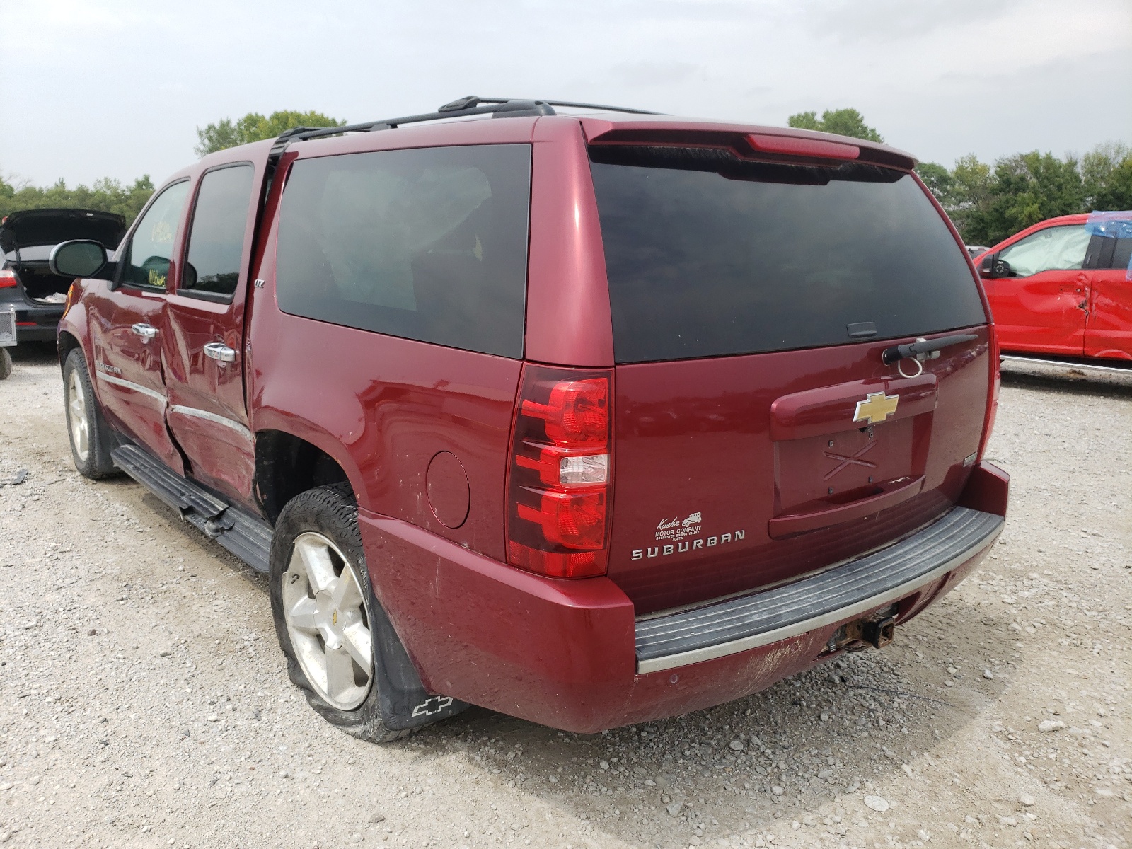 Photo 3 from auction – 2010 CHEVROLET SUBURBAN with VIN 1GNUKKE3XAR221975
