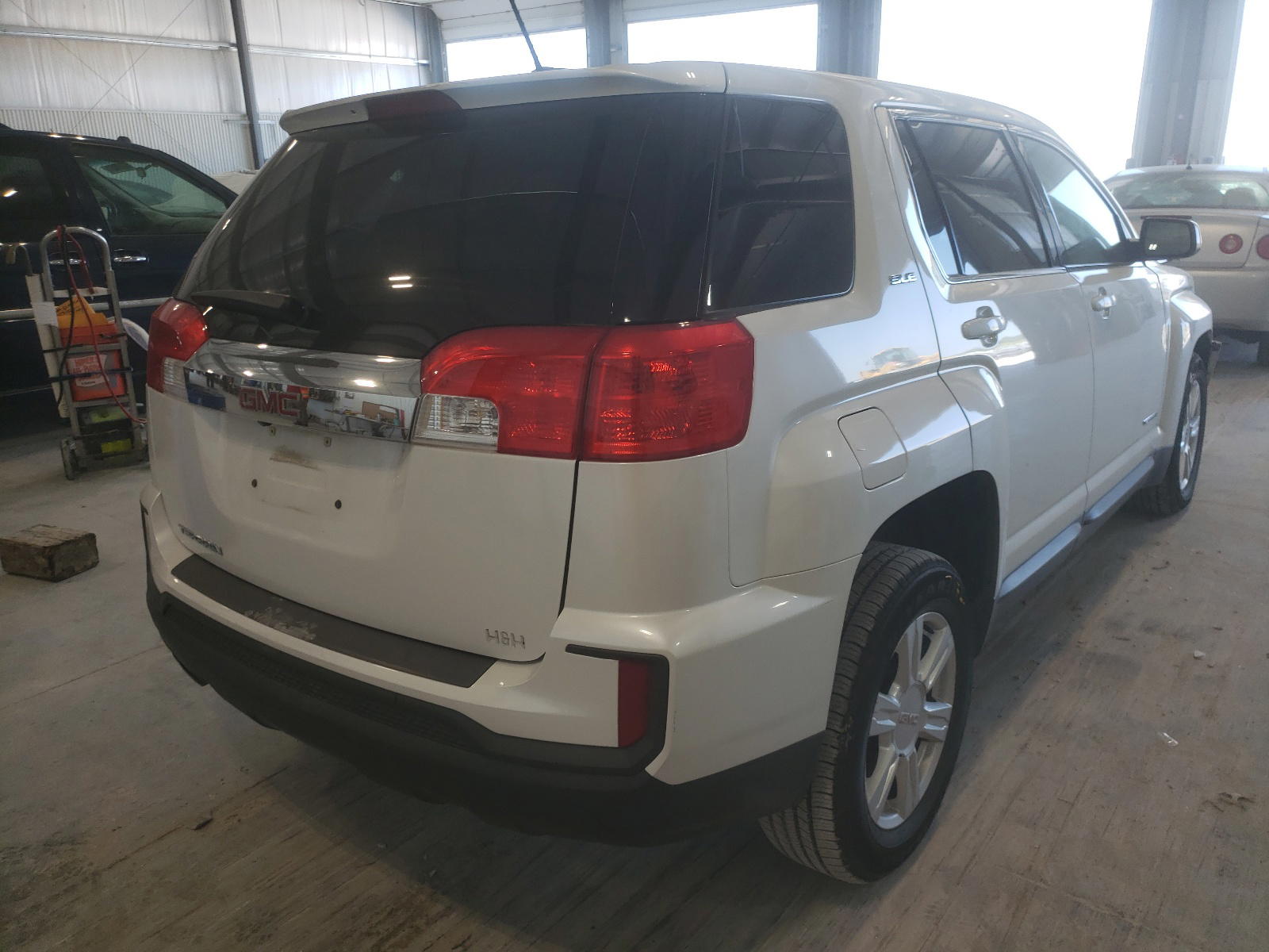 Photo 4 from auction – 2016 GMC TERRAIN SL with VIN 2GKALMEK4G6244365