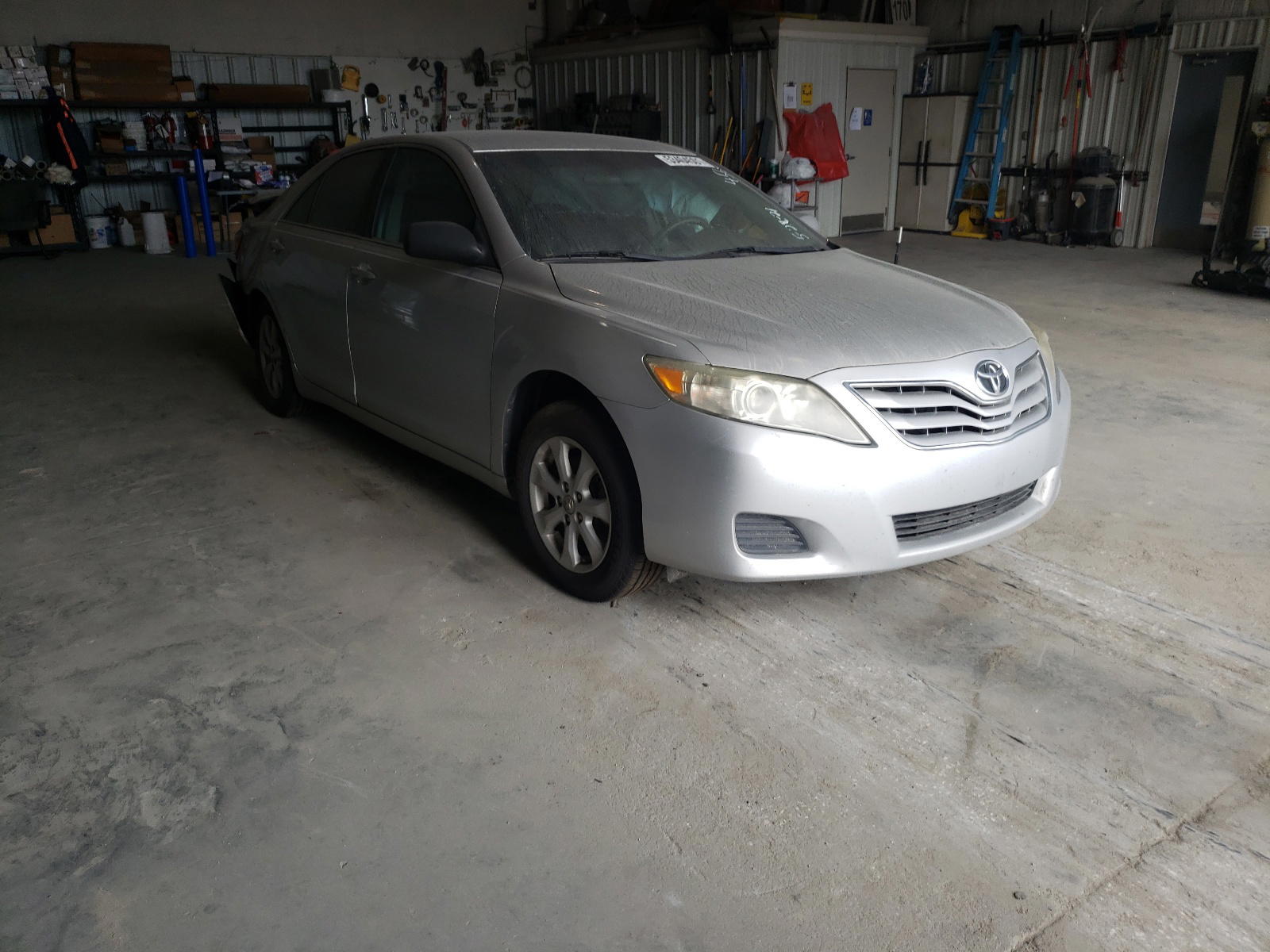 TOYOTA CAMRY BASE 2011 with VIN 4T1BF3EK6BU764560 - Photo from auction
