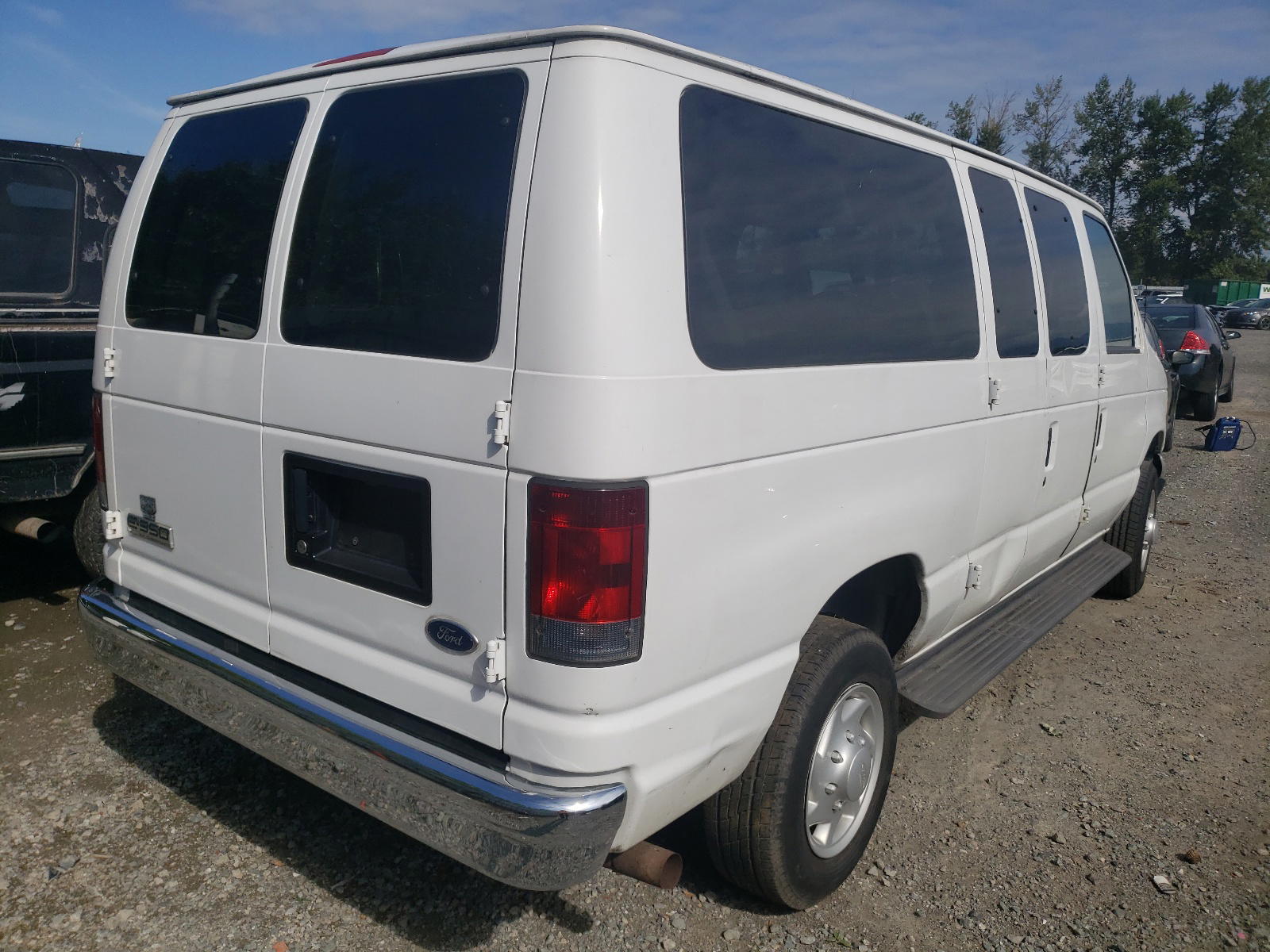 Photo 4 from auction – 2006 FORD ECONOLINE with VIN 1FBNE31L96DB32357