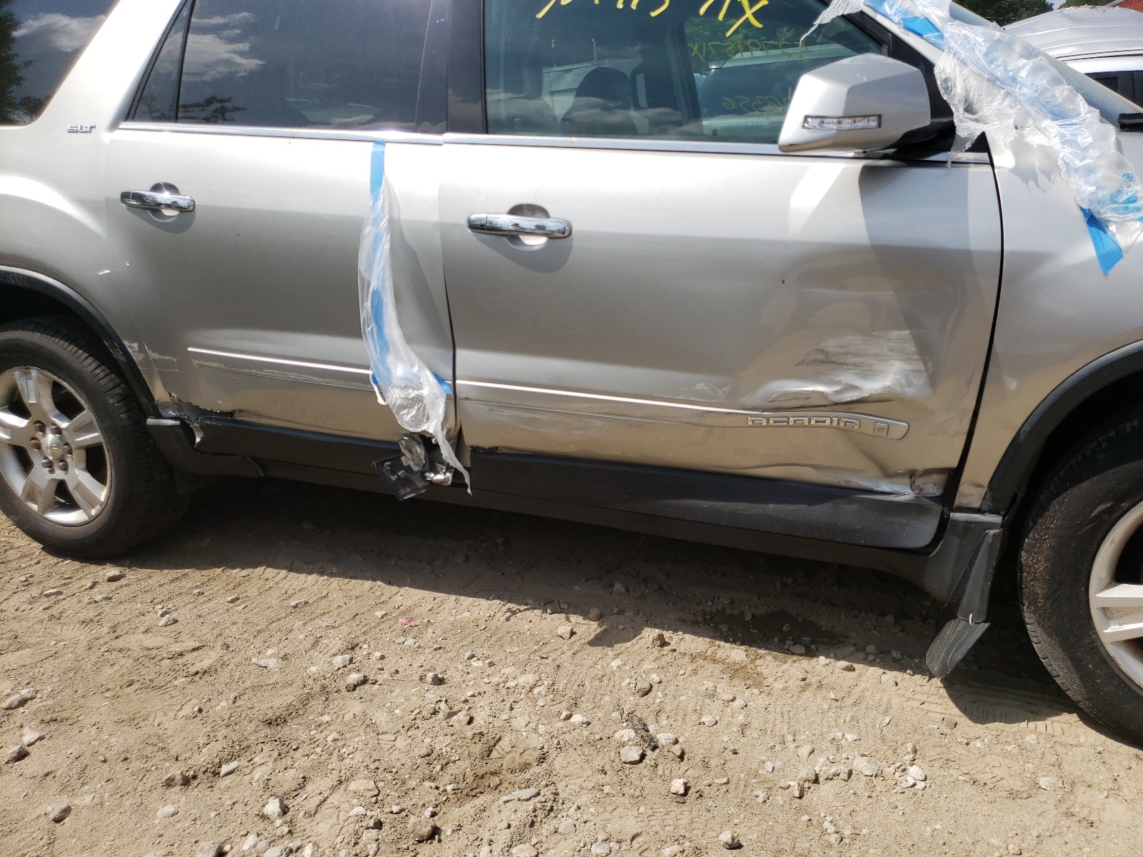 Photo 9 from auction – 2007 GMC ACADIA SLT with VIN 1GKEV23757J139738
