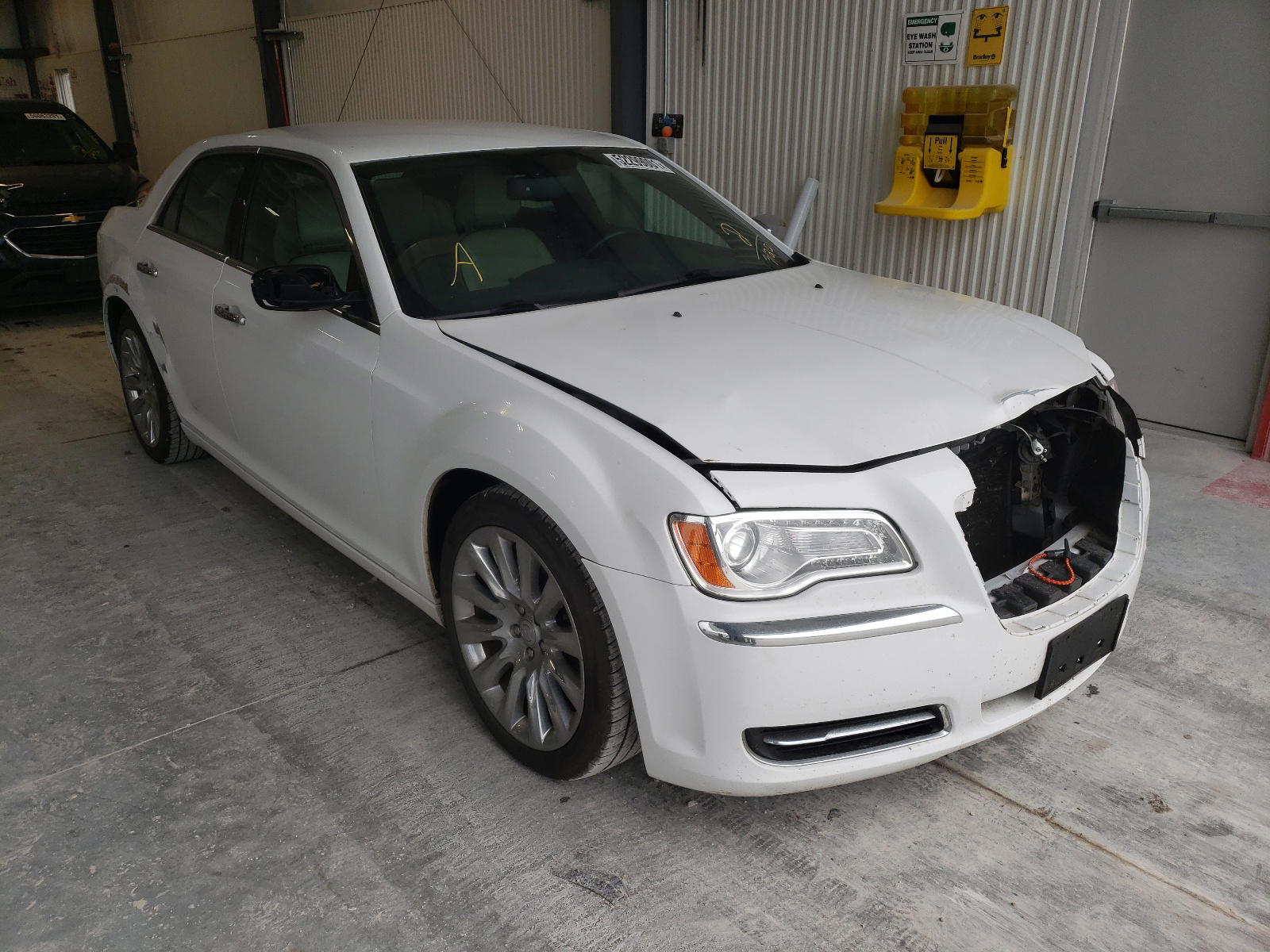 CHRYSLER 300 2014 with VIN 2C3CCAAG6EH343120 - Photo from auction
