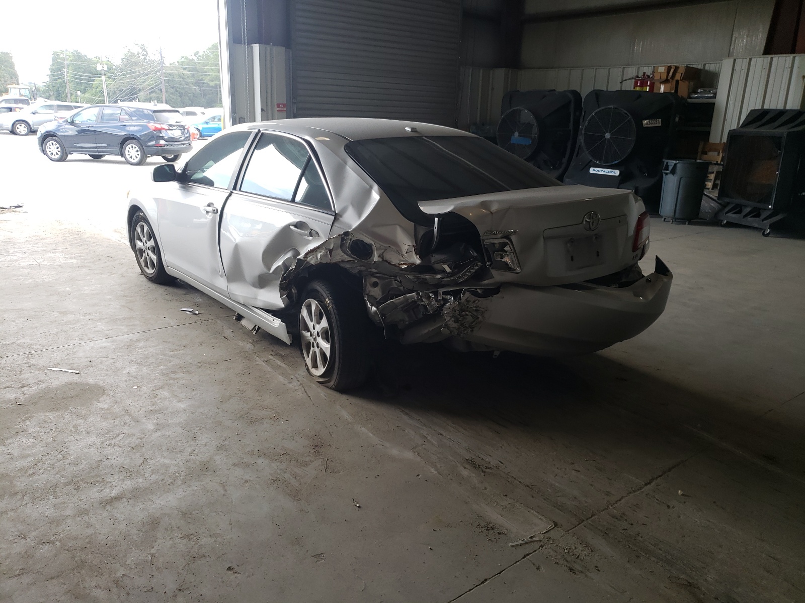 صورة رقم 3 من المزاد - 2011 TOYOTA CAMRY BASE مع VIN 4T1BF3EK6BU764560