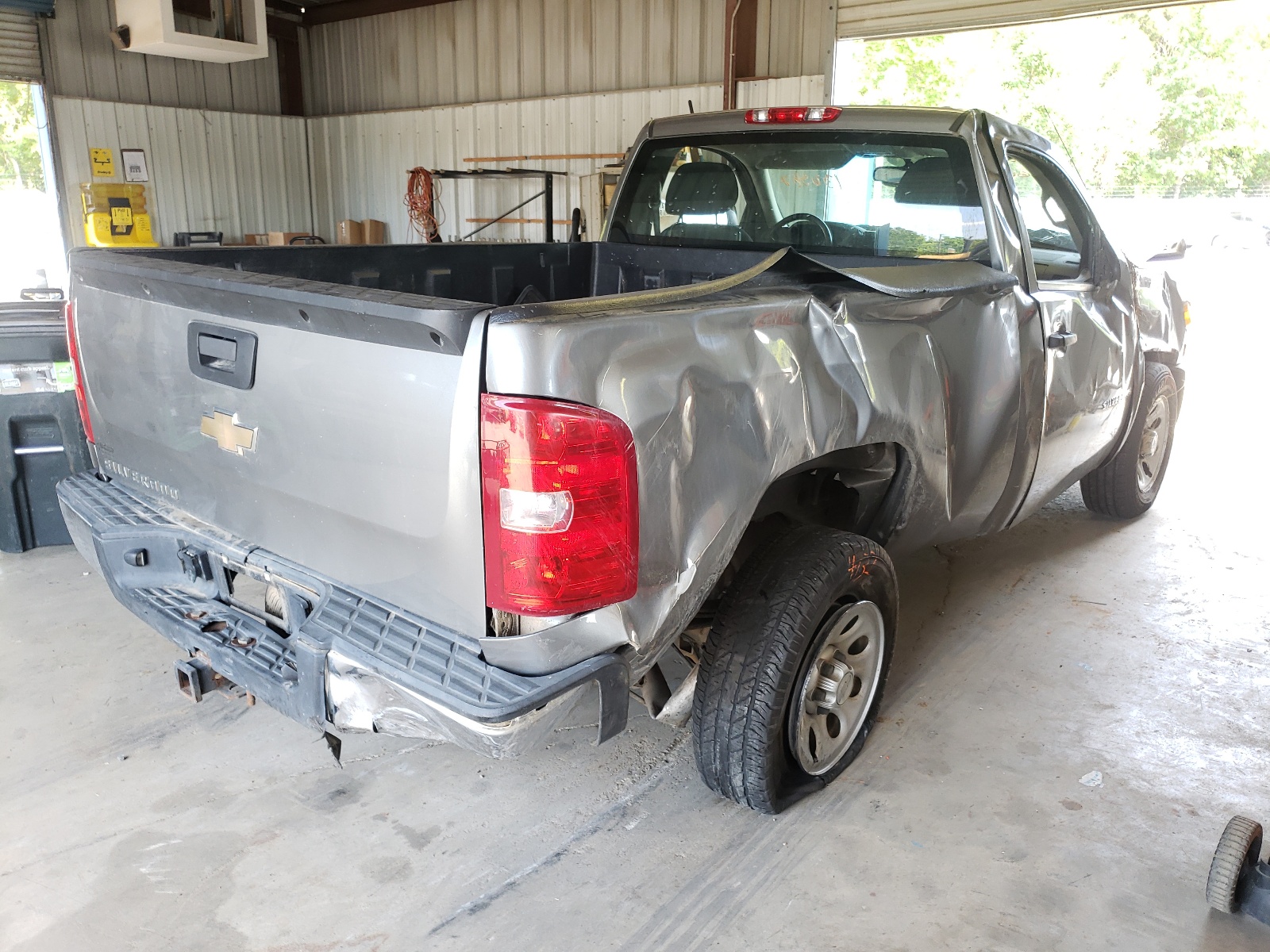 Photo 4 from auction – 2009 CHEVROLET SILVERADO with VIN 1GCEC14X19Z136382