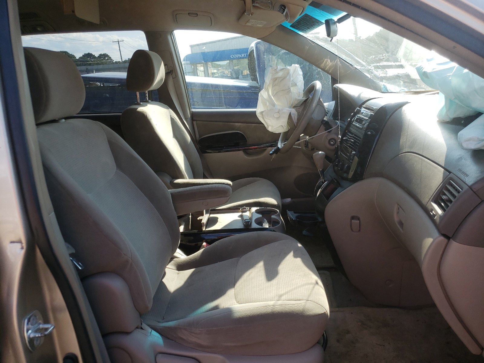 Photo 5 from auction – 2004 TOYOTA SIENNA CE with VIN 5TDZA23C74S120628