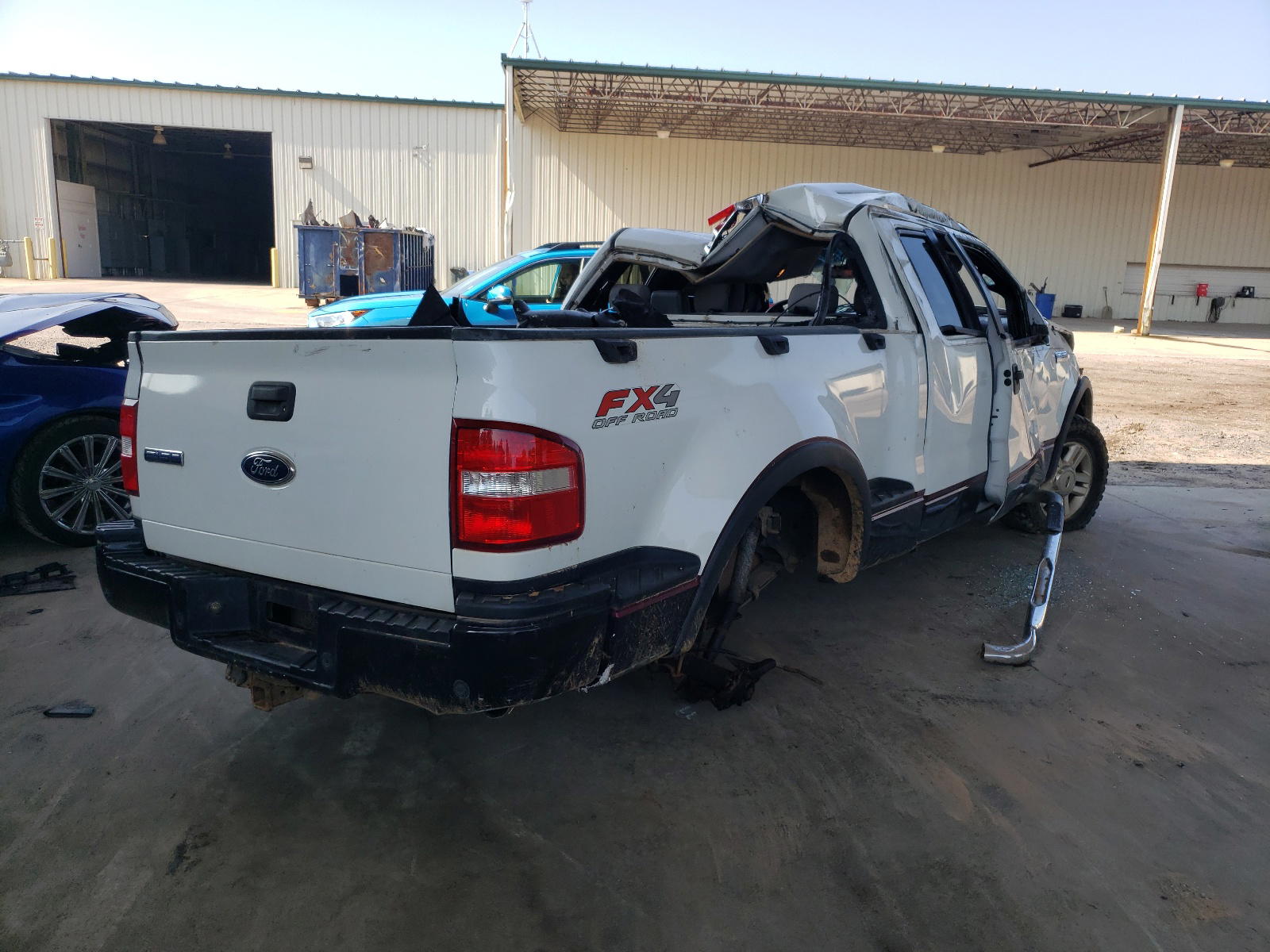Photo 4 from auction – 2005 FORD F150 with VIN 1FTPX04535KB99654