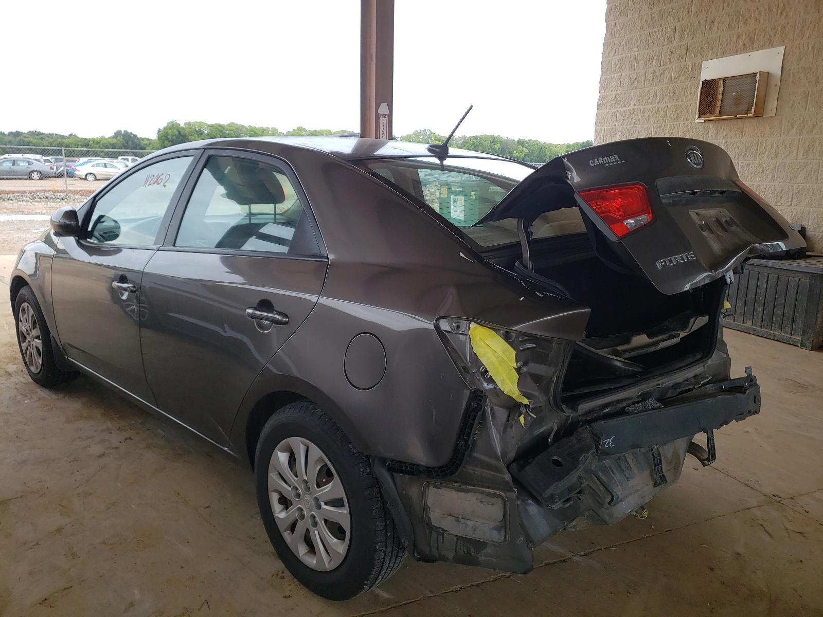 Photo 3 from auction – 2013 KIA FORTE EX with VIN KNAFU4A28D5736275