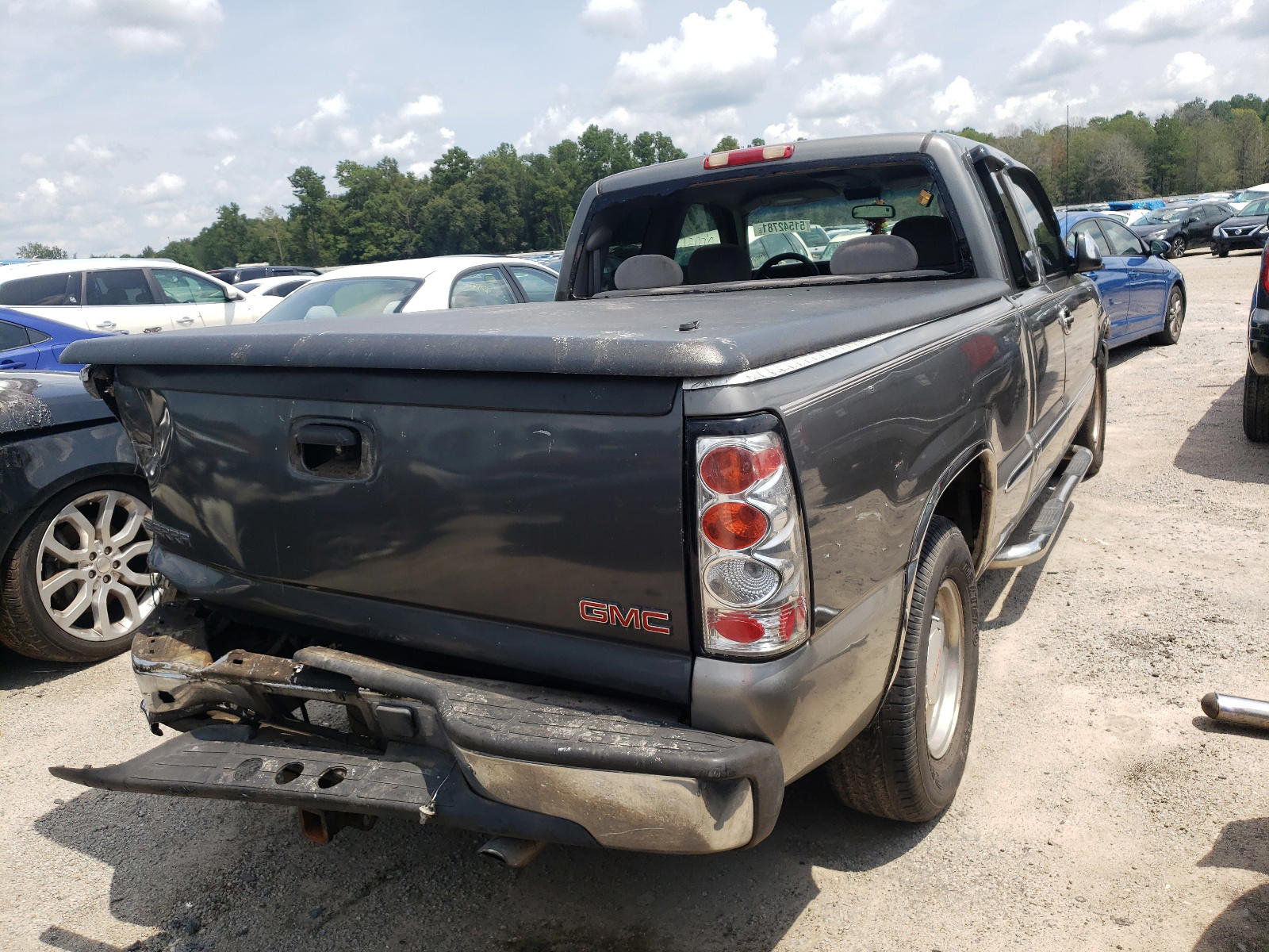 Photo 4 from auction – 2000 GMC NEW SIERRA with VIN 2GTEC19T6Y1209341