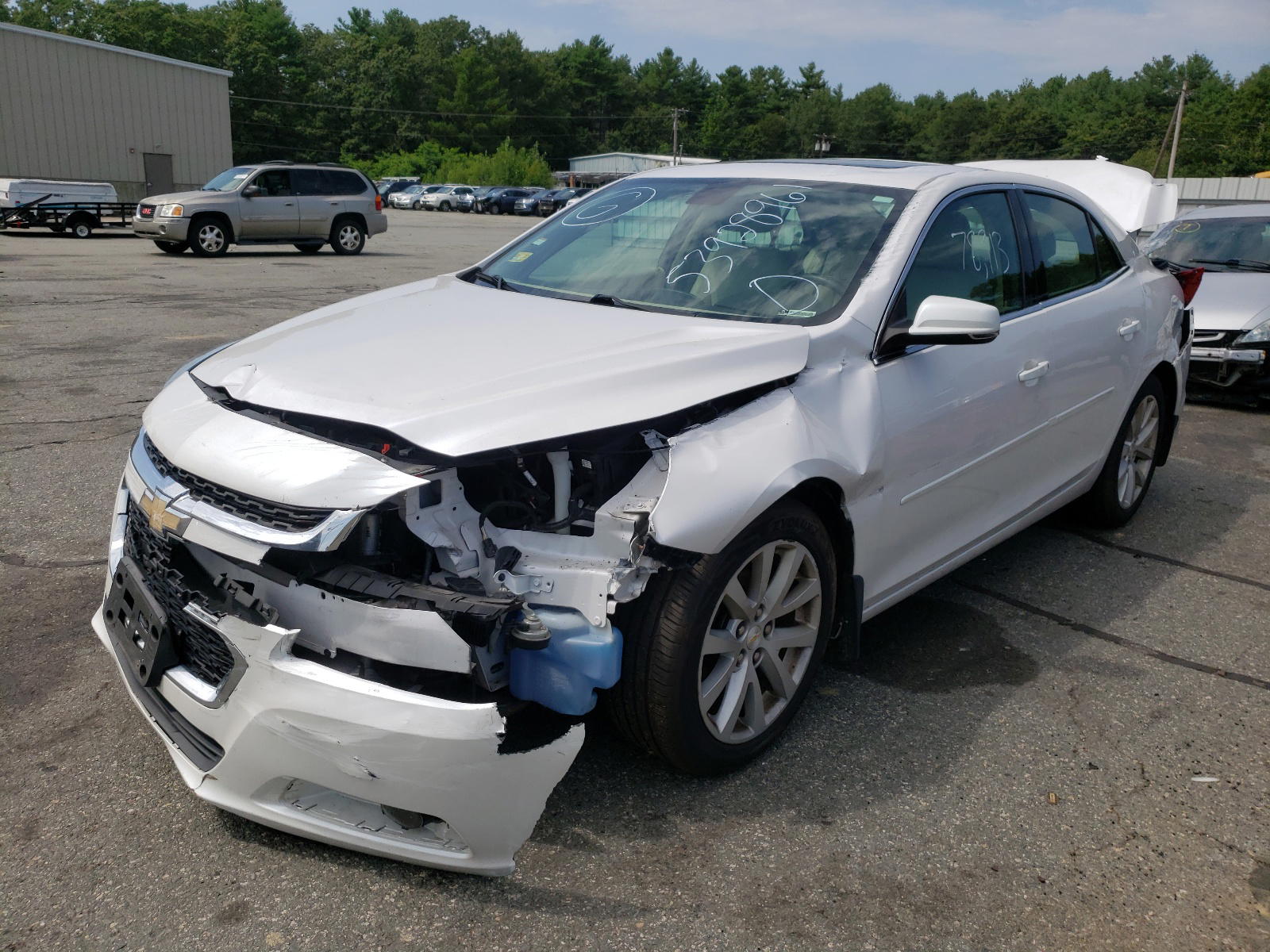 Photo 2 from auction – 2015 CHEVROLET MALIBU 2LT with VIN 1G11D5SLXFF233654