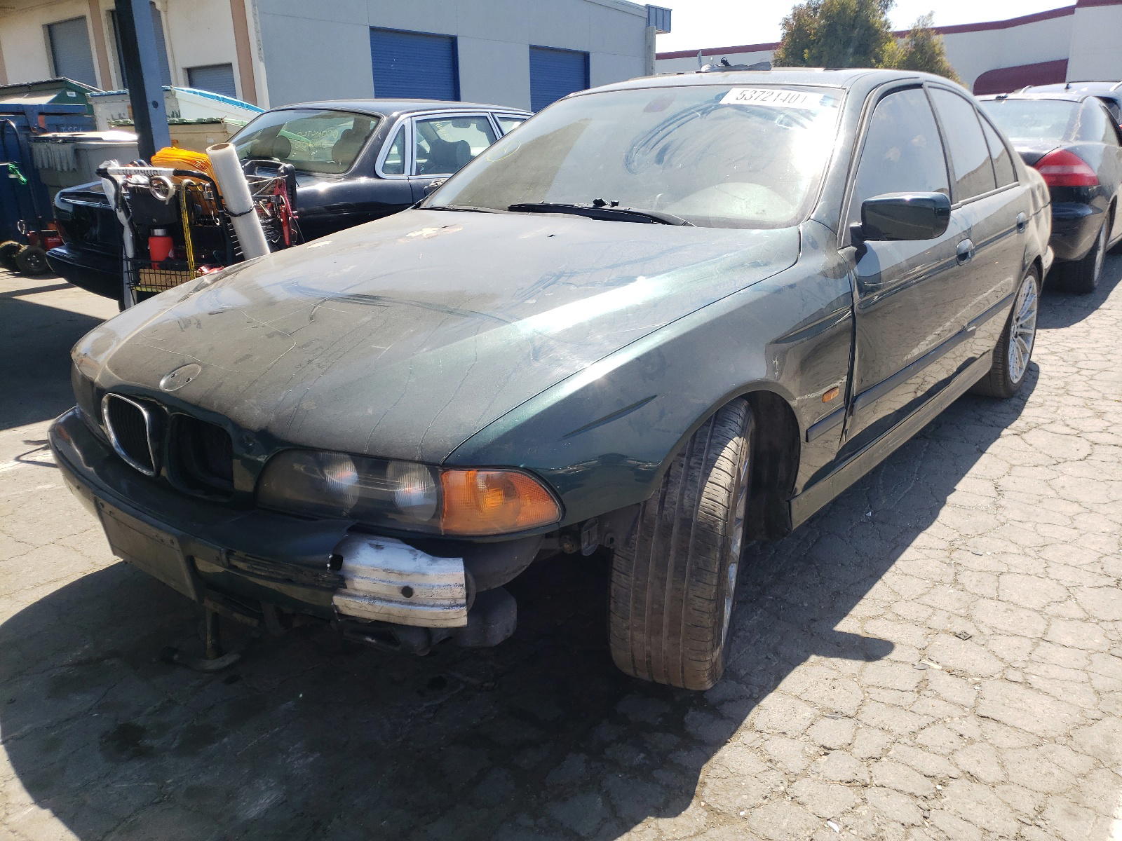 Photo 2 from auction – 2000 BMW 528 I AUTO with VIN WBADM6342YGU18079
