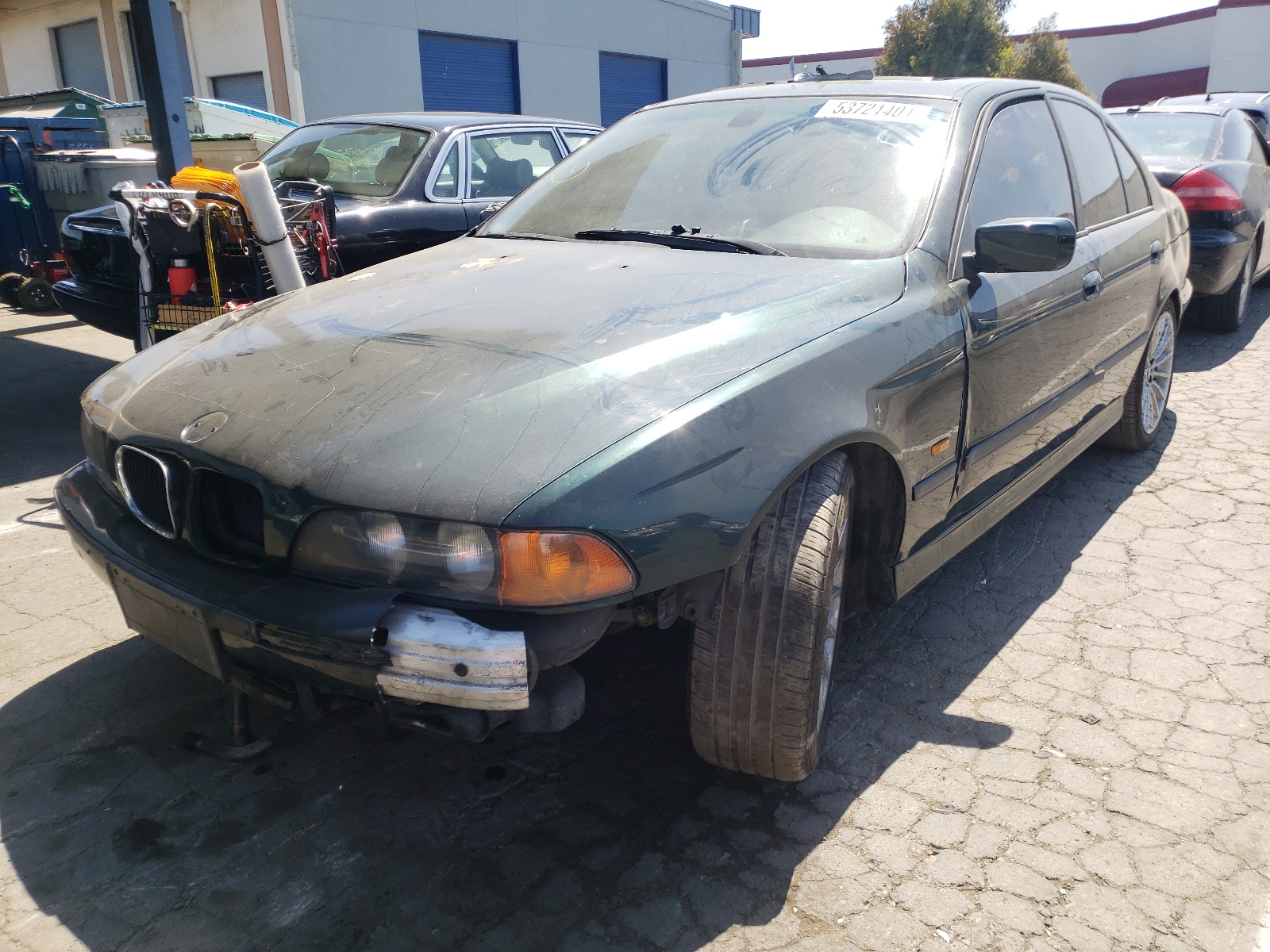 Foto 2 de la subasta – 2000 BMW 528 I AUTO con VIN WBADM6342YGU18079