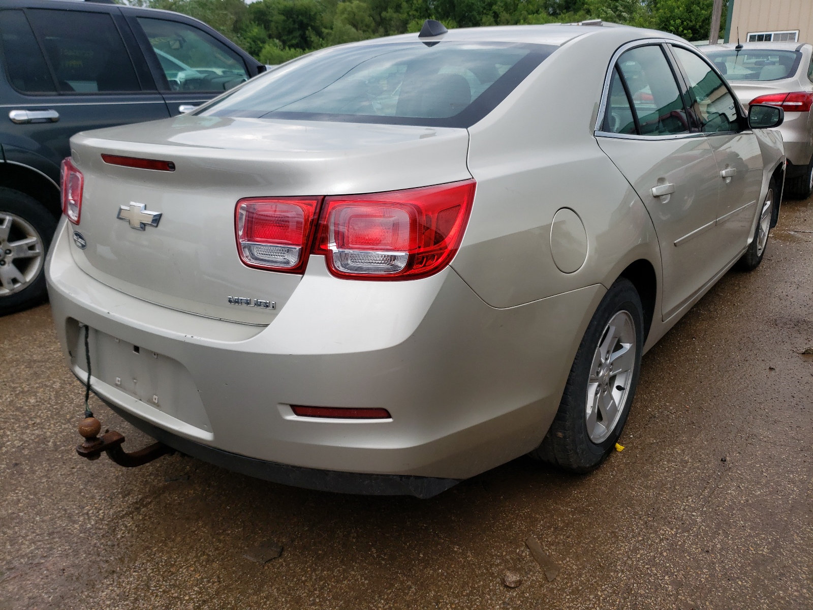 Photo 4 from auction – 2013 CHEVROLET MALIBU LS with VIN 1G11B5SA1DF235021