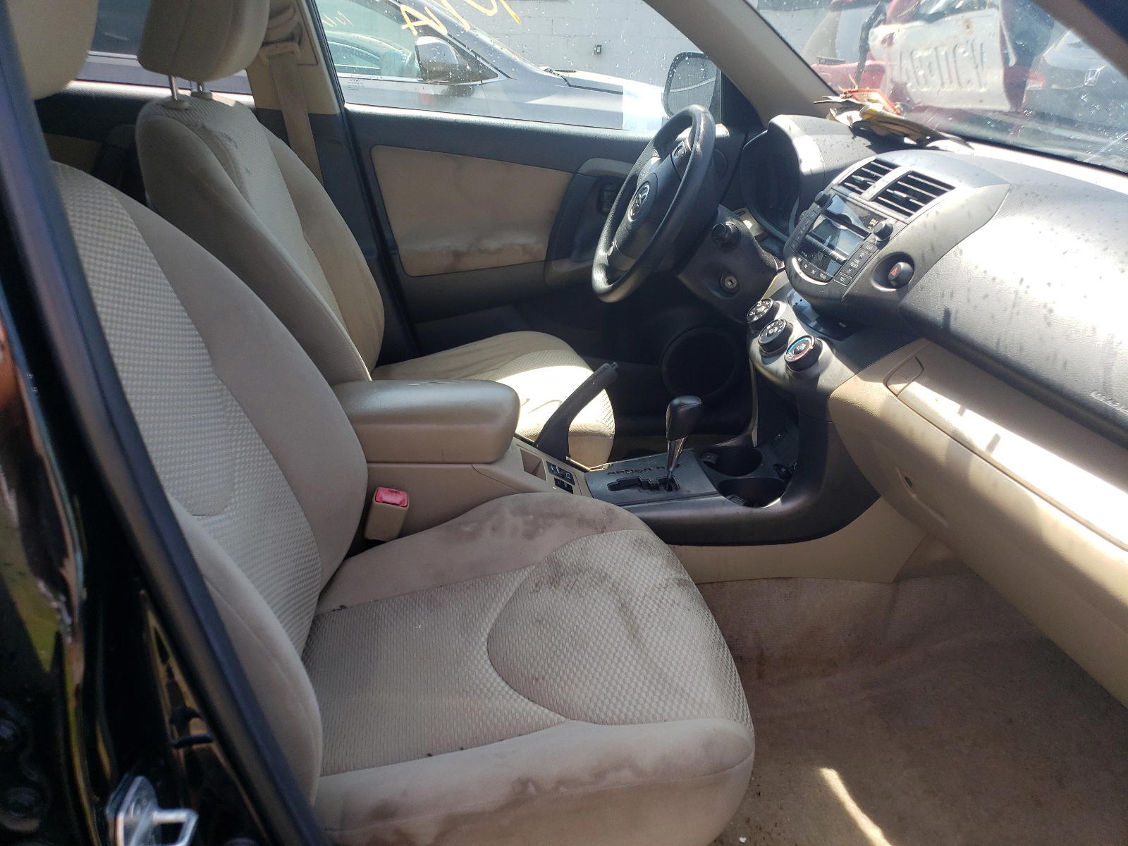 Photo 5 from auction – 2011 TOYOTA RAV4 with VIN 2T3BF4DV8BW116582
