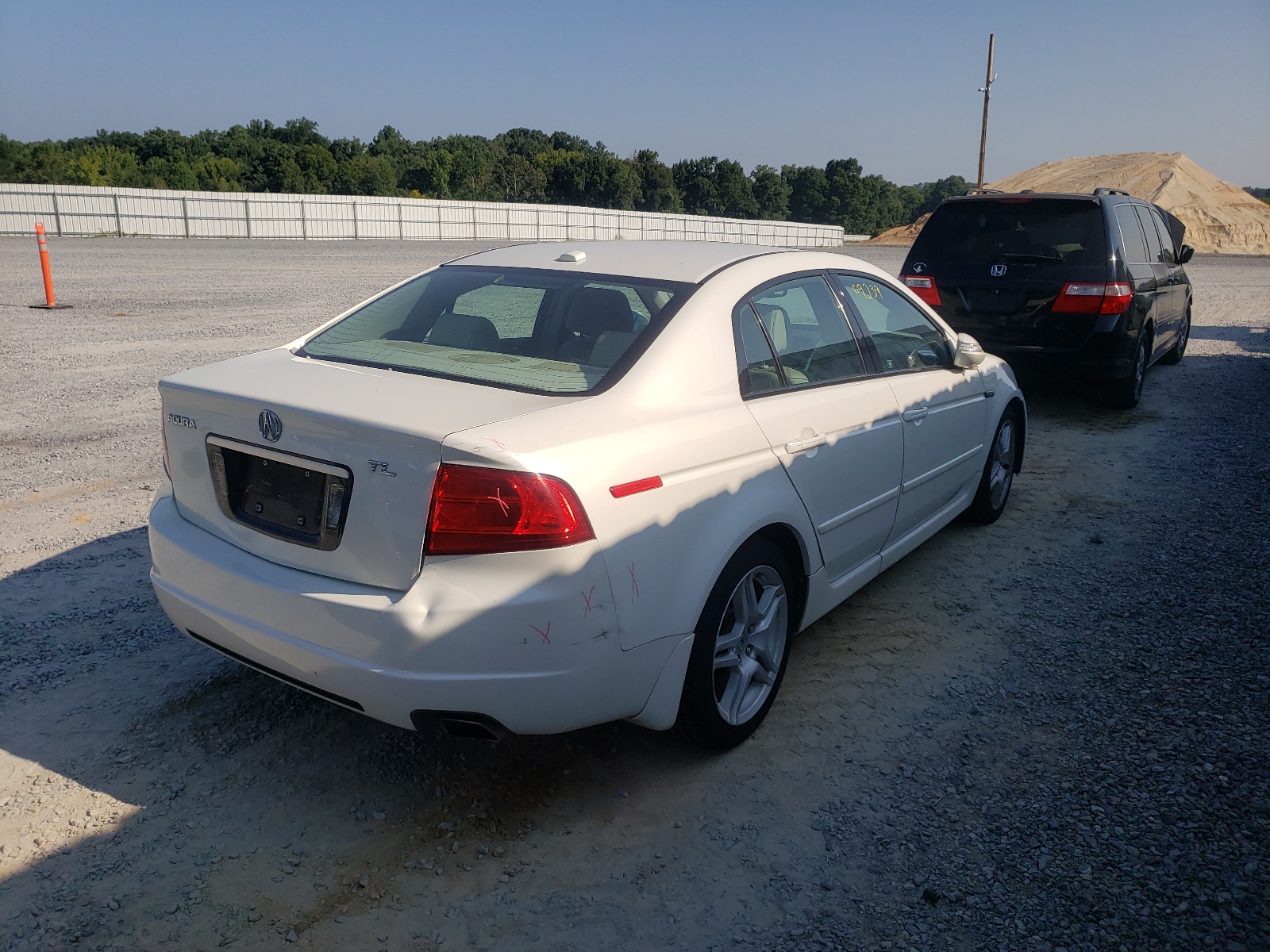 Photo 4 from auction – 2007 ACURA TL with VIN 19UUA66257A017361