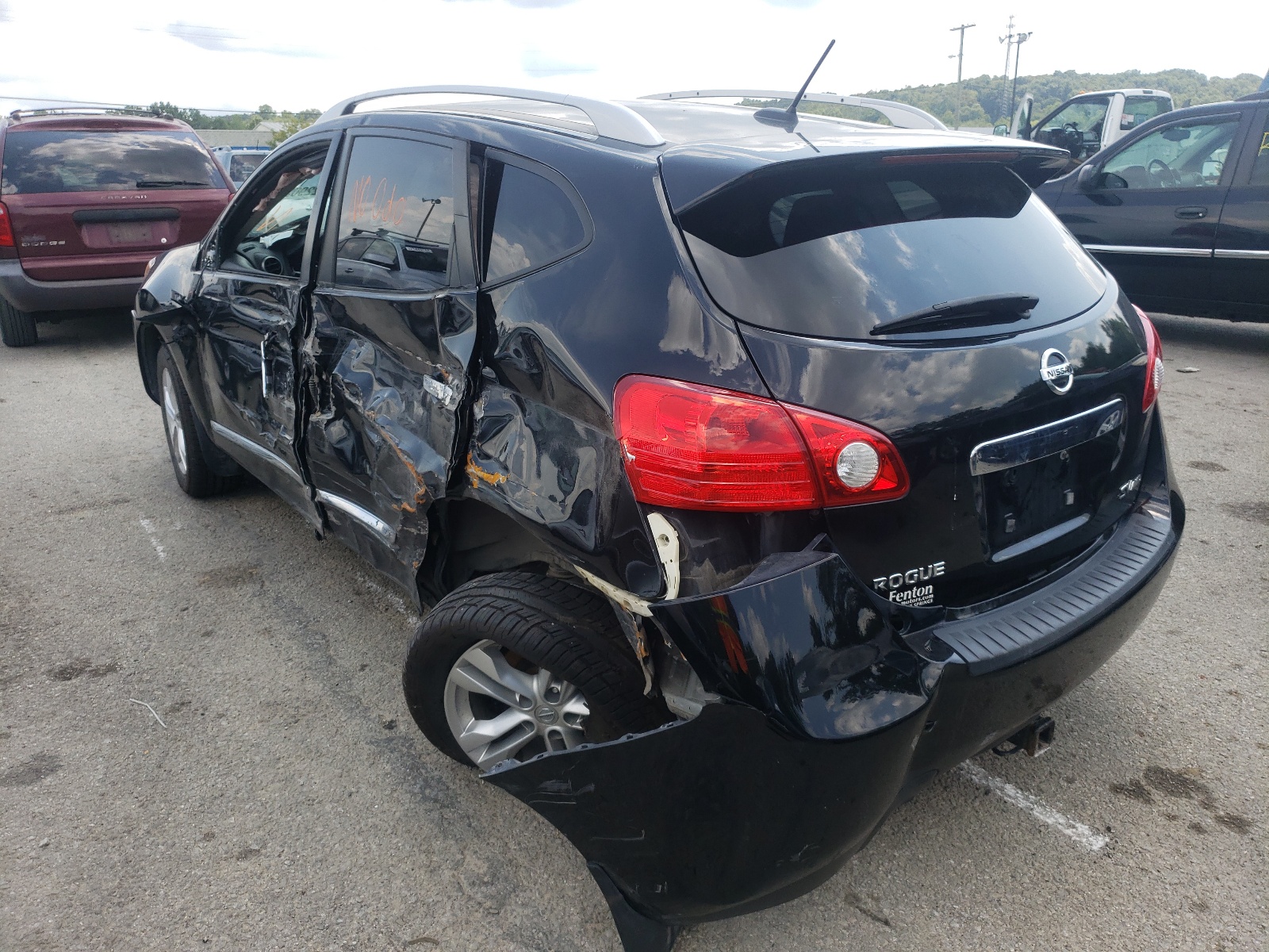 Photo 3 from auction – 2012 NISSAN ROGUE S with VIN JN8AS5MV3CW715636