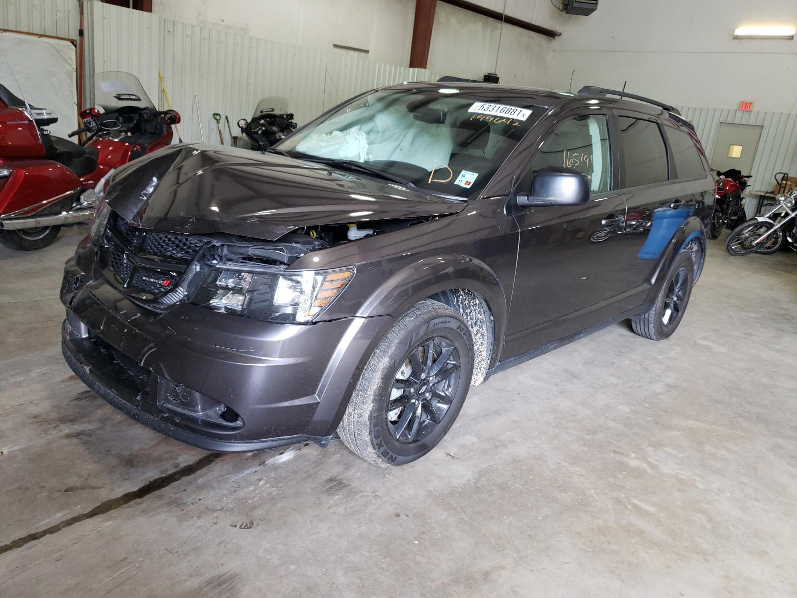 Photo 2 from auction – 2020 DODGE JOURNEY SE with VIN 3C4PDCAB7LT199642