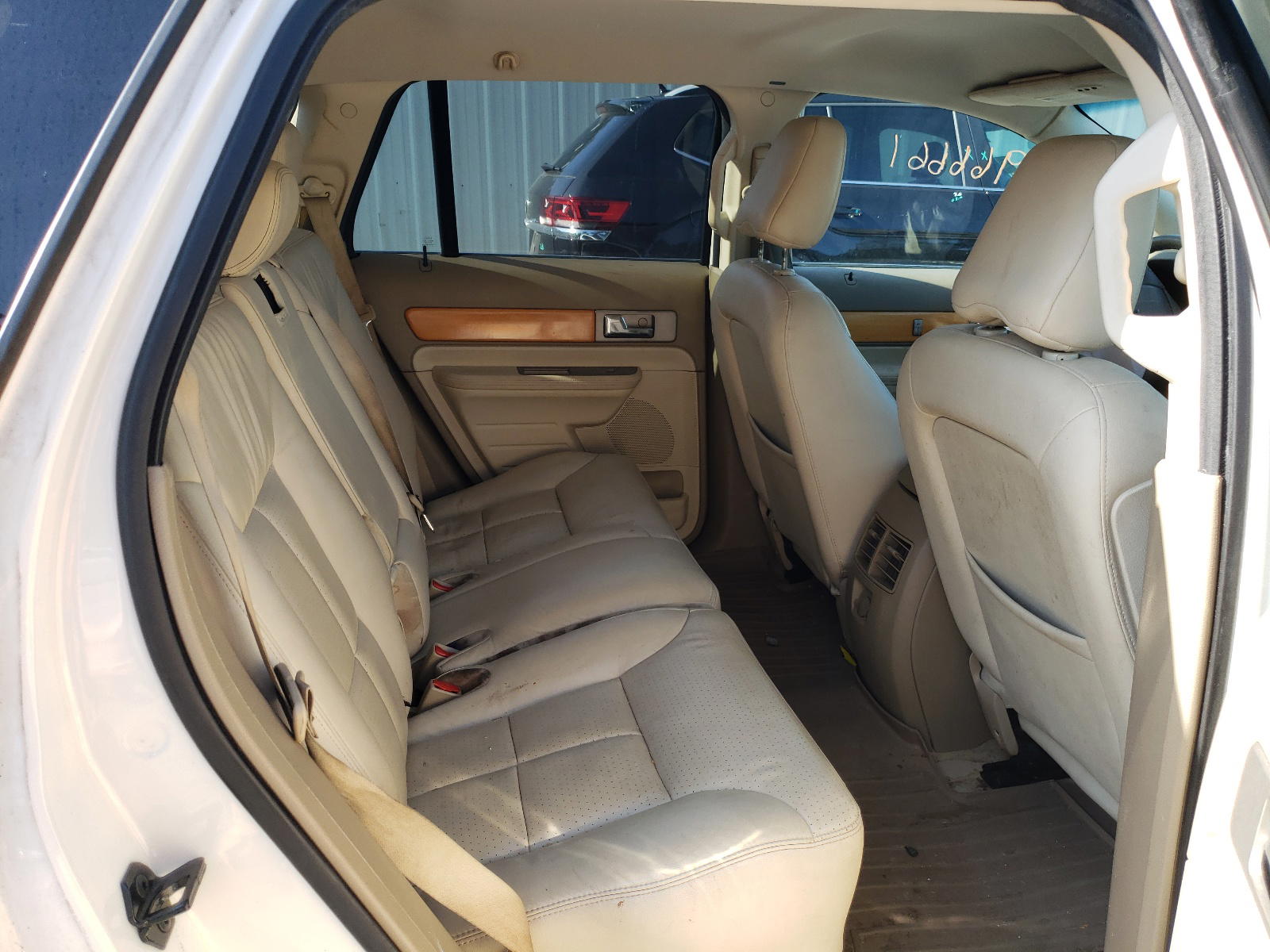 Photo 6 from auction – 2007 LINCOLN MKX with VIN 2LMDU68CX7BJ29766