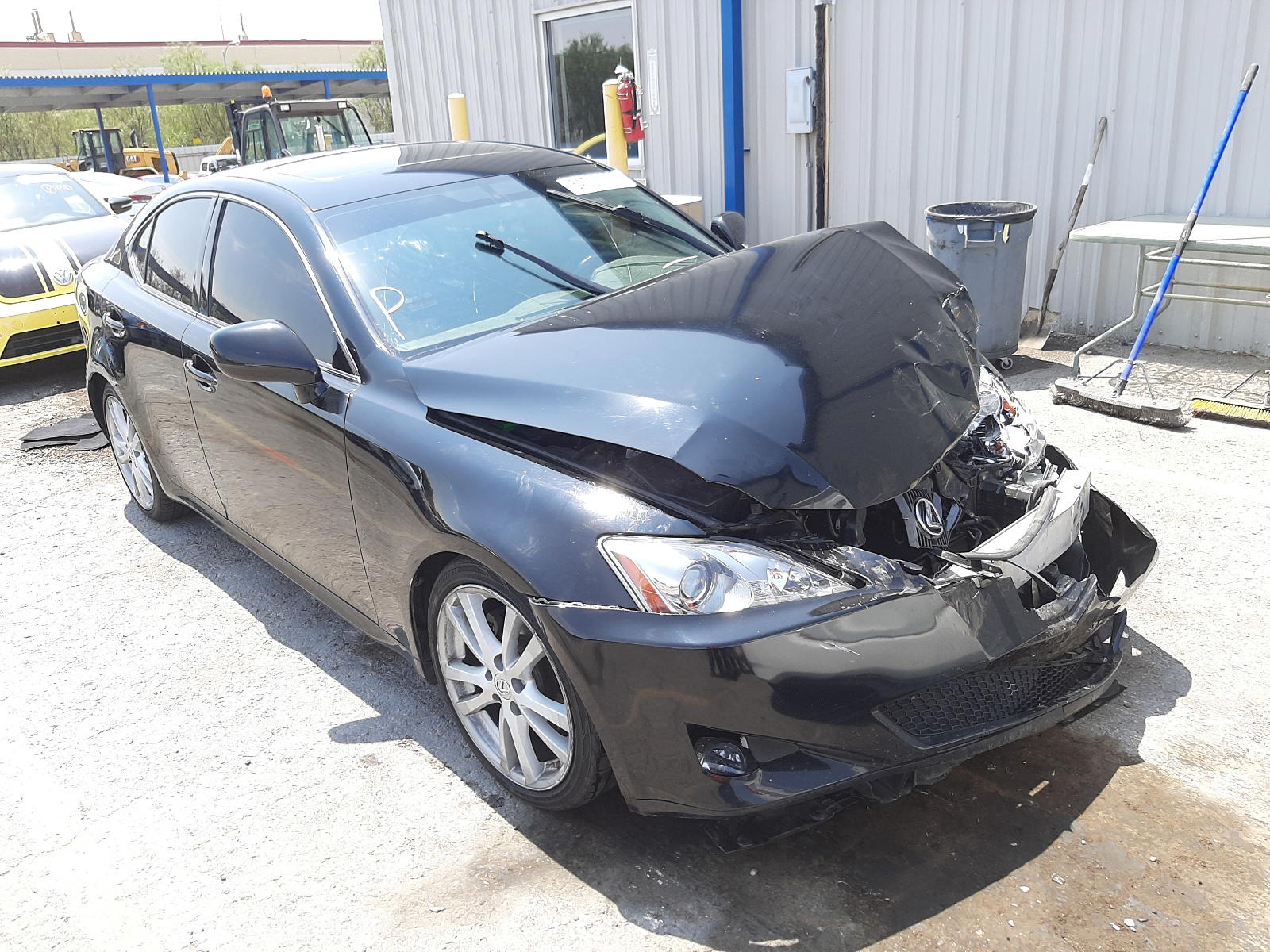 LEXUS IS 250 2007 with VIN JTHBK262972032305 - Photo from auction