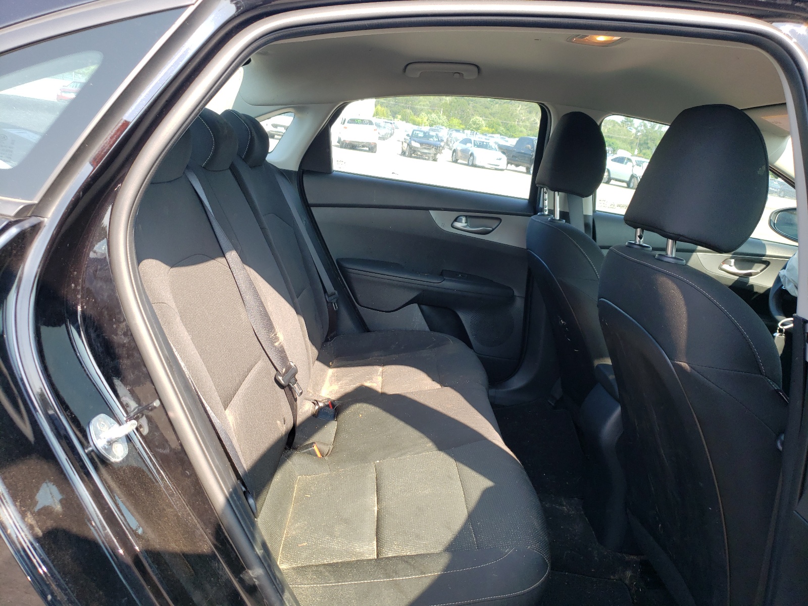Photo 6 from auction – 2021 KIA FORTE FE with VIN 3KPF24AD6ME268061