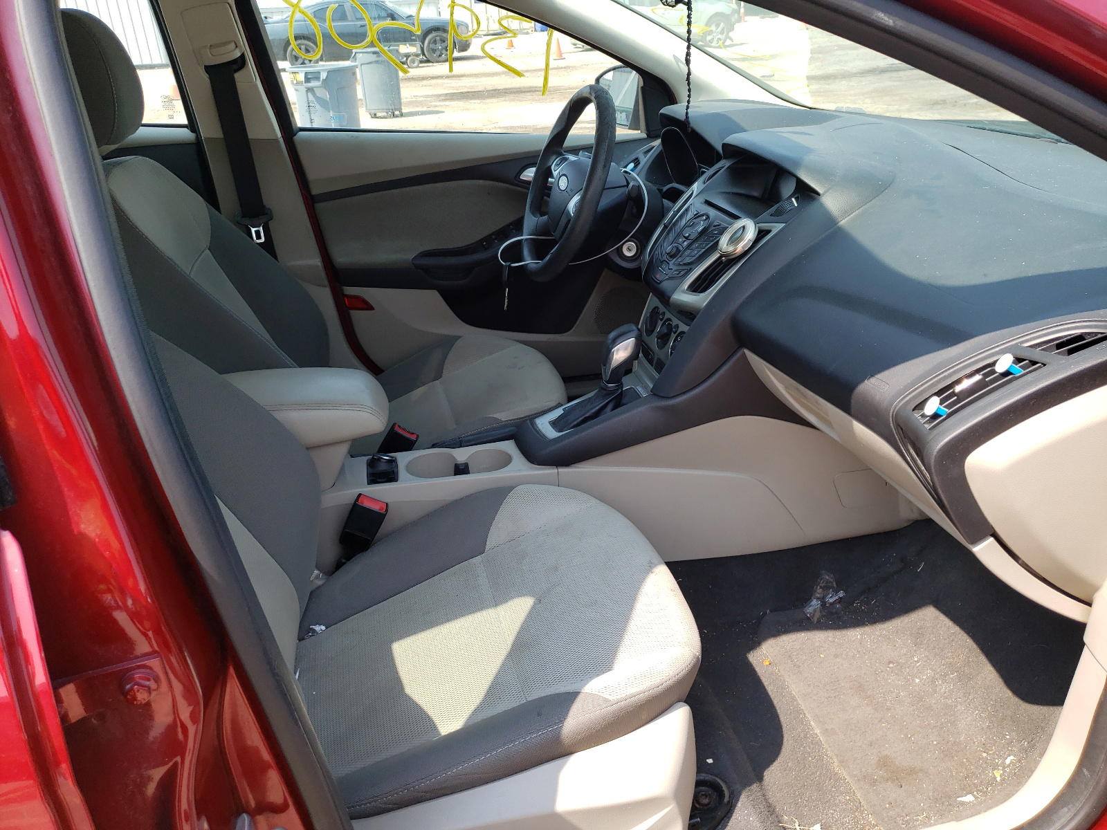 Photo 5 from auction – 2014 FORD FOCUS SE with VIN 1FADP3F24EL149434