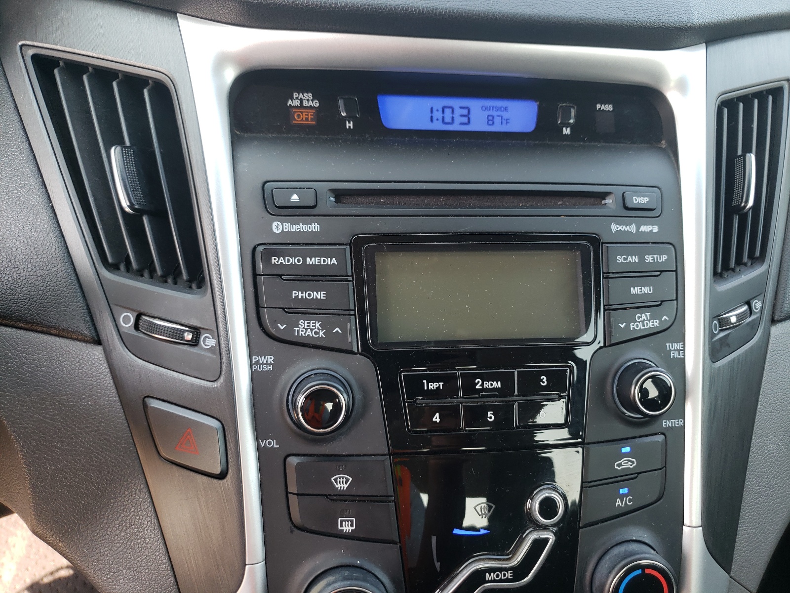 Photo 9 from auction – 2013 HYUNDAI SONATA GLS with VIN 5NPEB4AC7DH677538