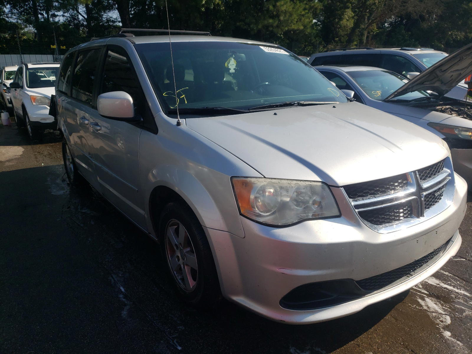 DODGE GRAND CARA 2012 with VIN 2C4RDGCG4CR136431 - Photo from auction