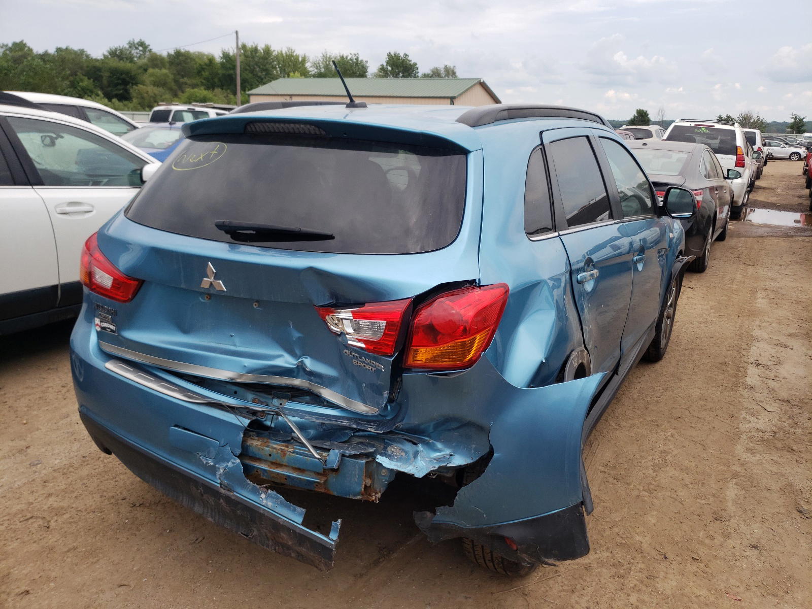 Photo 4 from auction – 2013 MITSUBISHI OUTLANDER with VIN 4A4AP5AU3DE021358