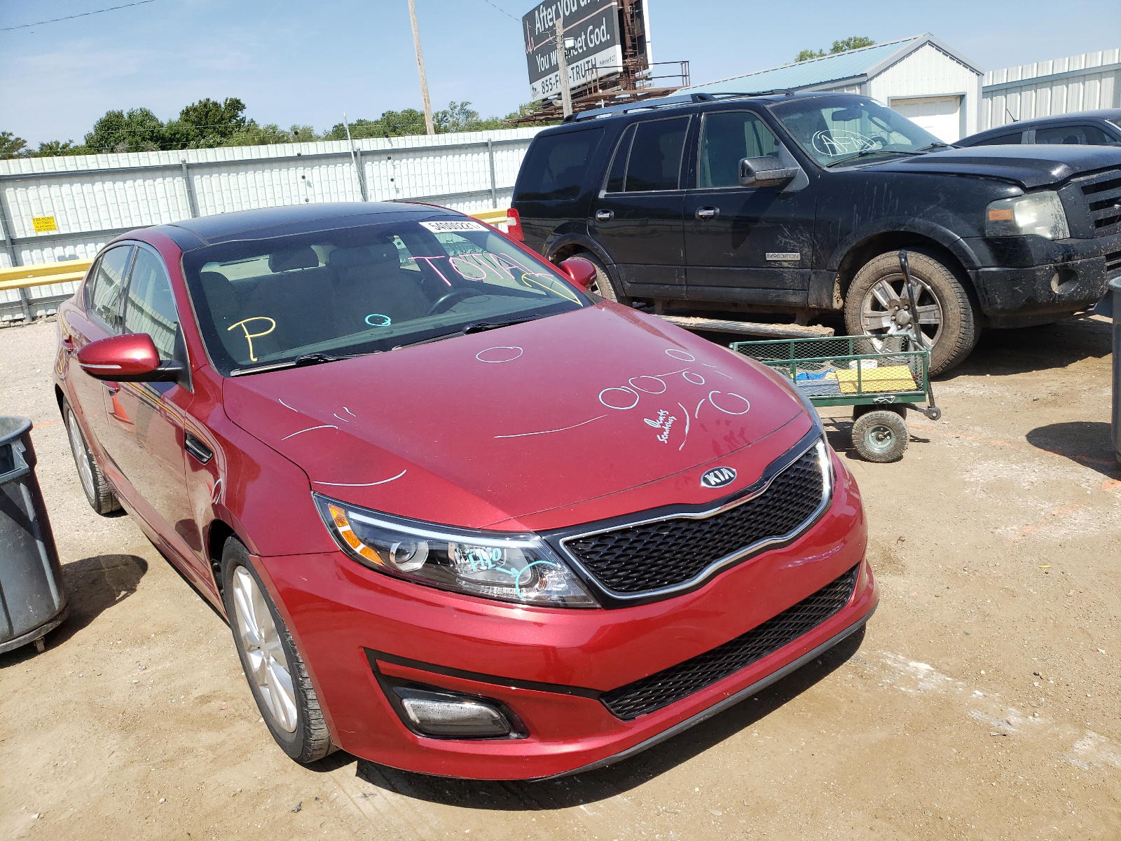 KIA OPTIMA EX 2014 with VIN 5XXGN4A71EG272713 - Photo from auction