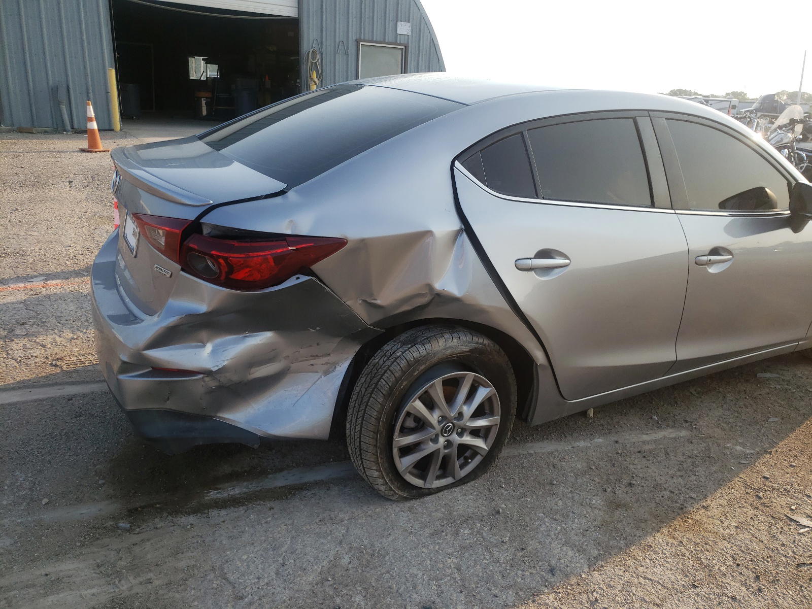 Photo 9 from auction – 2015 MAZDA 3 TOURING with VIN 3MZBM1V74FM176366