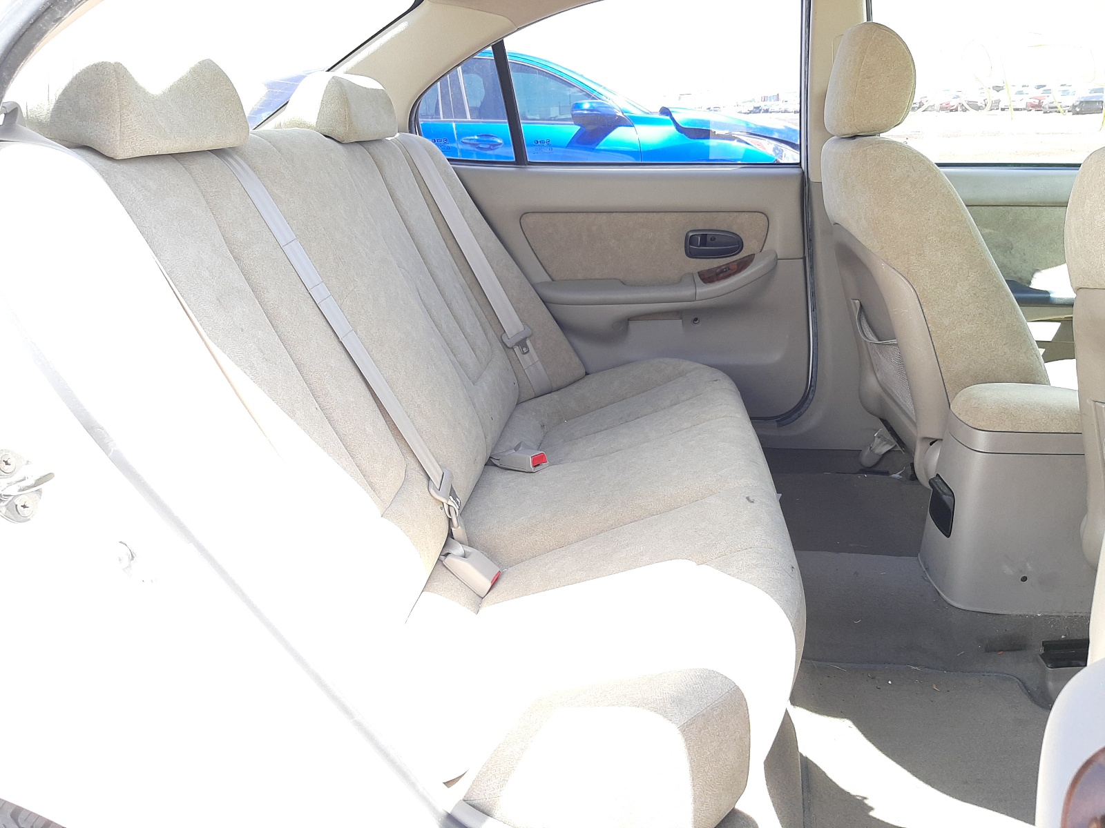 Photo 6 from auction – 2003 HYUNDAI ELANTRA GL with VIN KMHDN45D43U558254