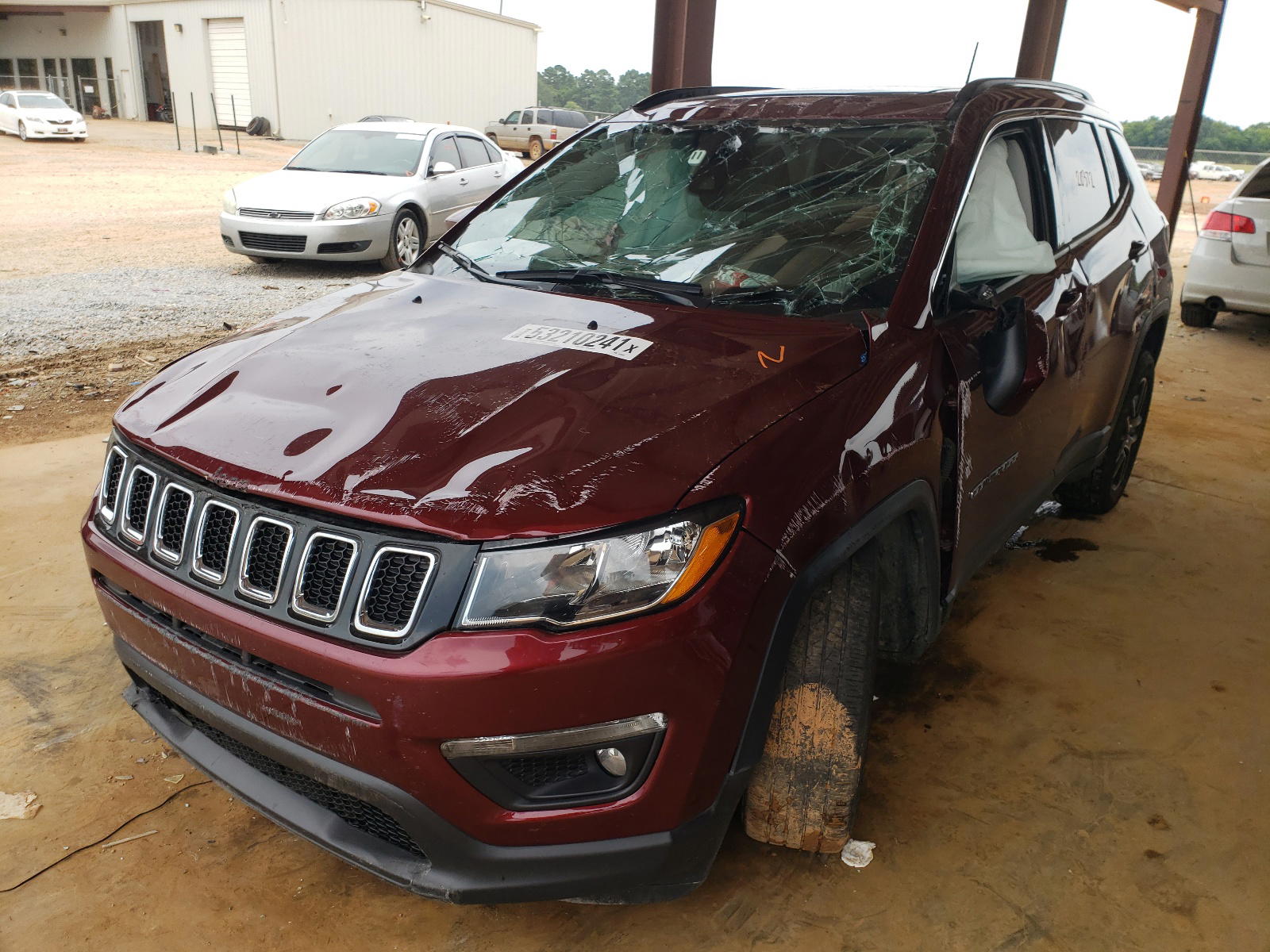 Photo 2 from auction – 2020 JEEP COMPASS LA with VIN 3C4NJCBBXLT252848
